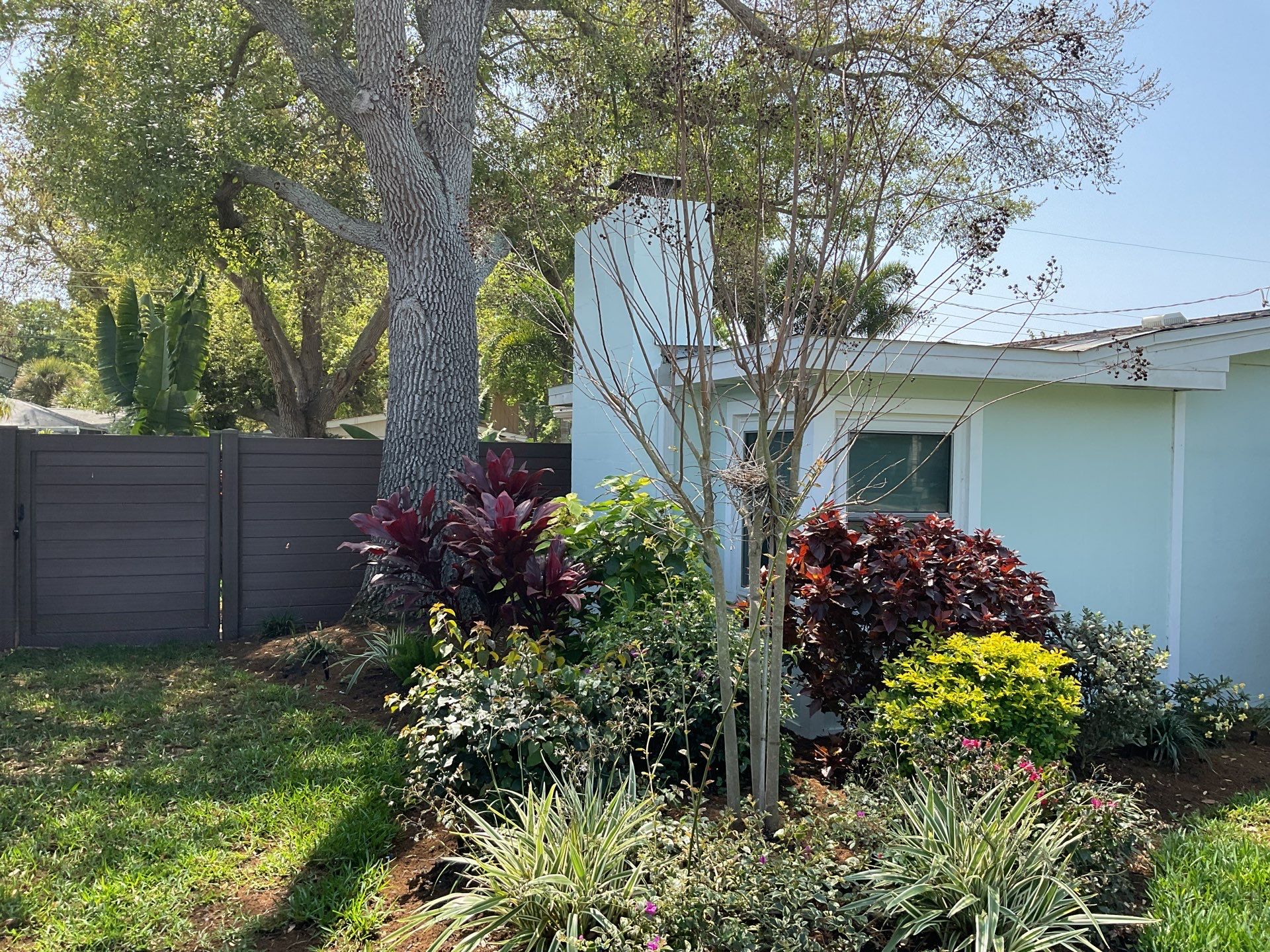 Elegant 7-Inch Seamless Gutters in Sarasota FL in Sarasota FL by Gutter Professors