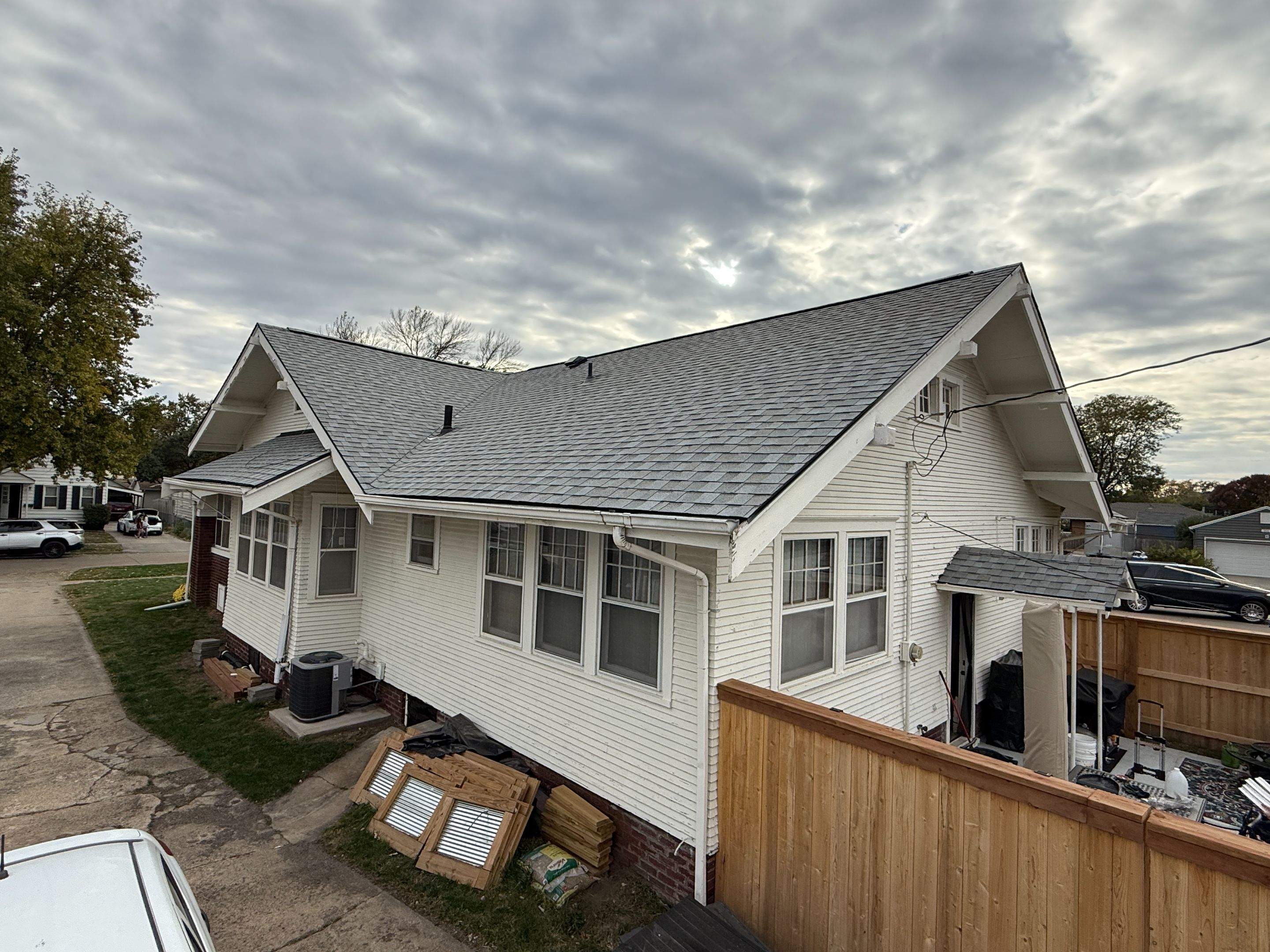 Full Residential Roof Replacement and Detached Garage Roofing in Council Bluffs by Star Home
