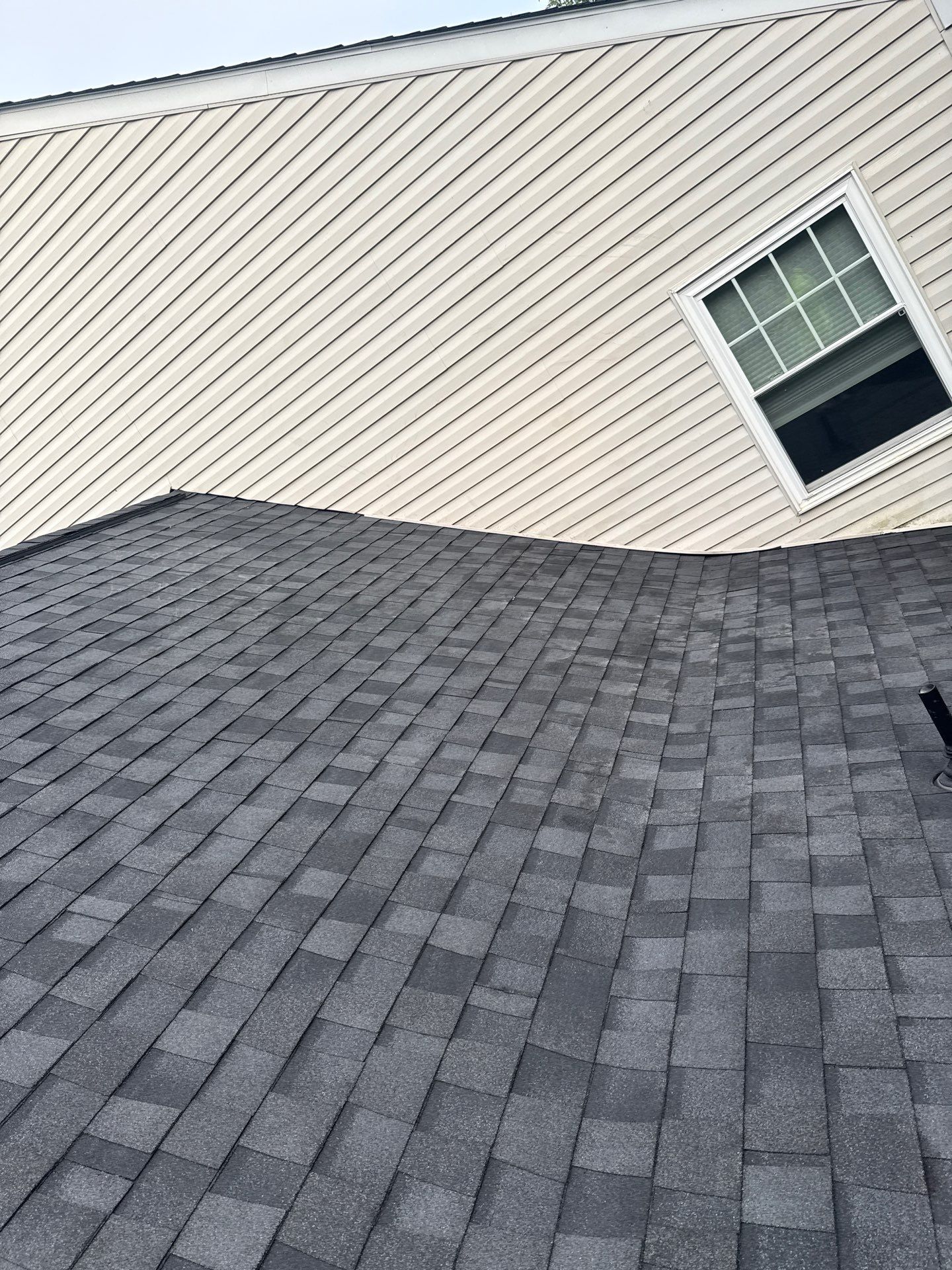 Lorton: Residential Roof with CertainTeed Landmark Pro in Max Def Moire Black by RM Banning, Inc.