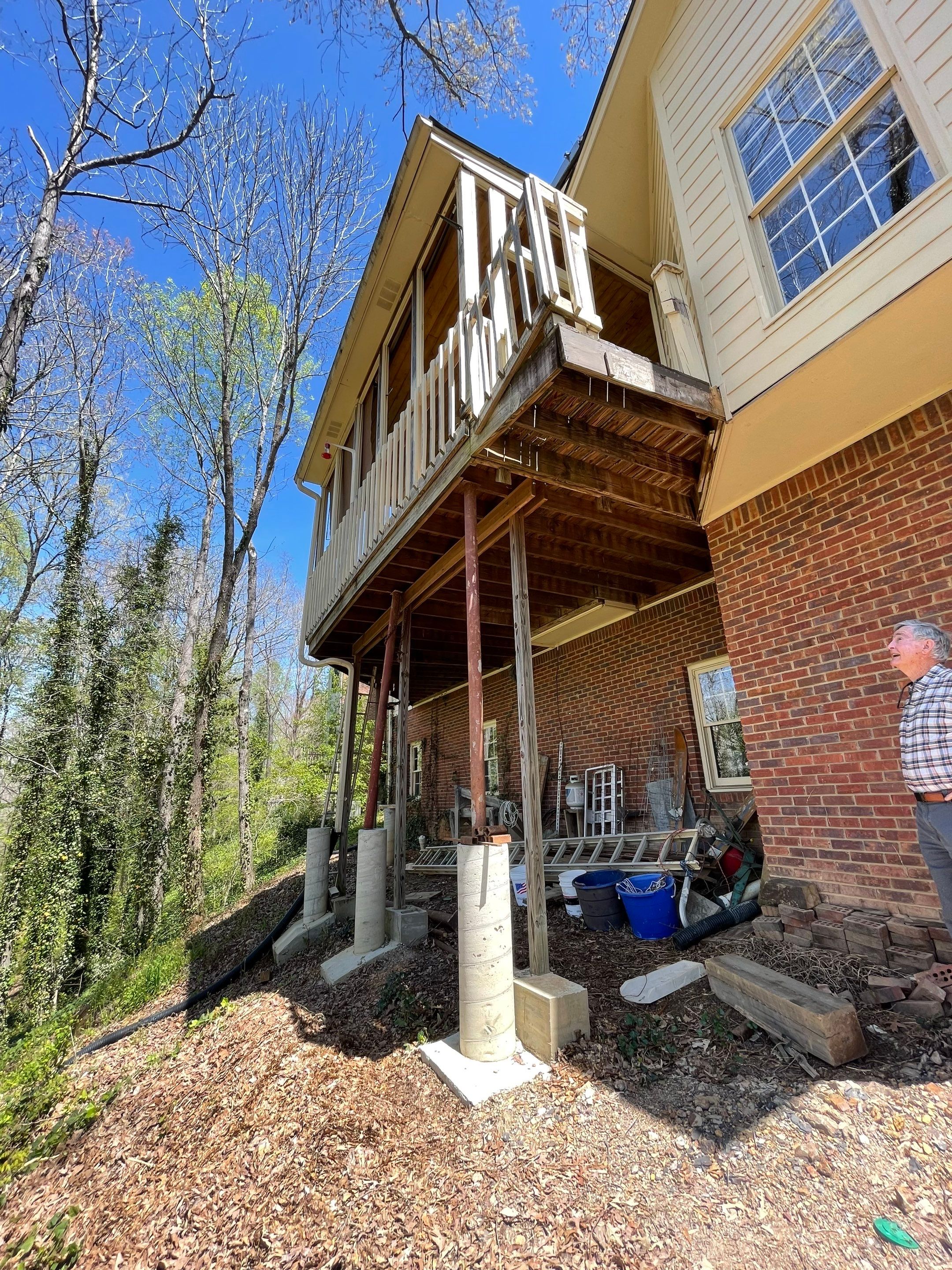 Riverchase - Structural Support by Pillar and Pine