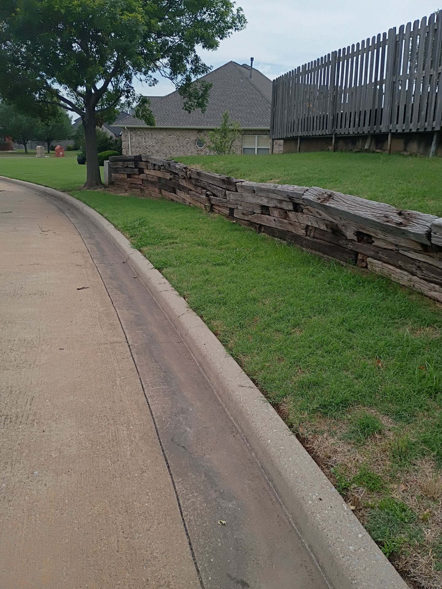 Retaining Wall by Clays Services Inc