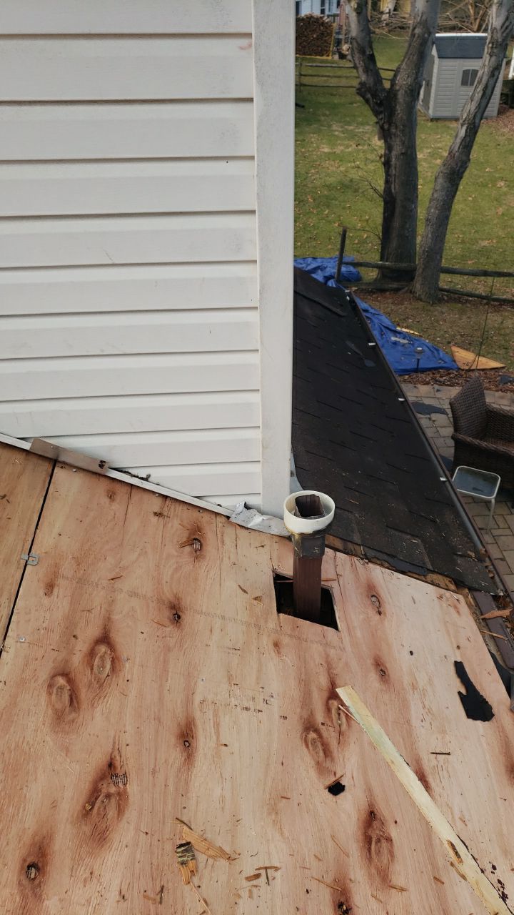 Springfield: CertainTeed Landmark Designer Shingles in Burnt Sienna by RM Banning, Inc.