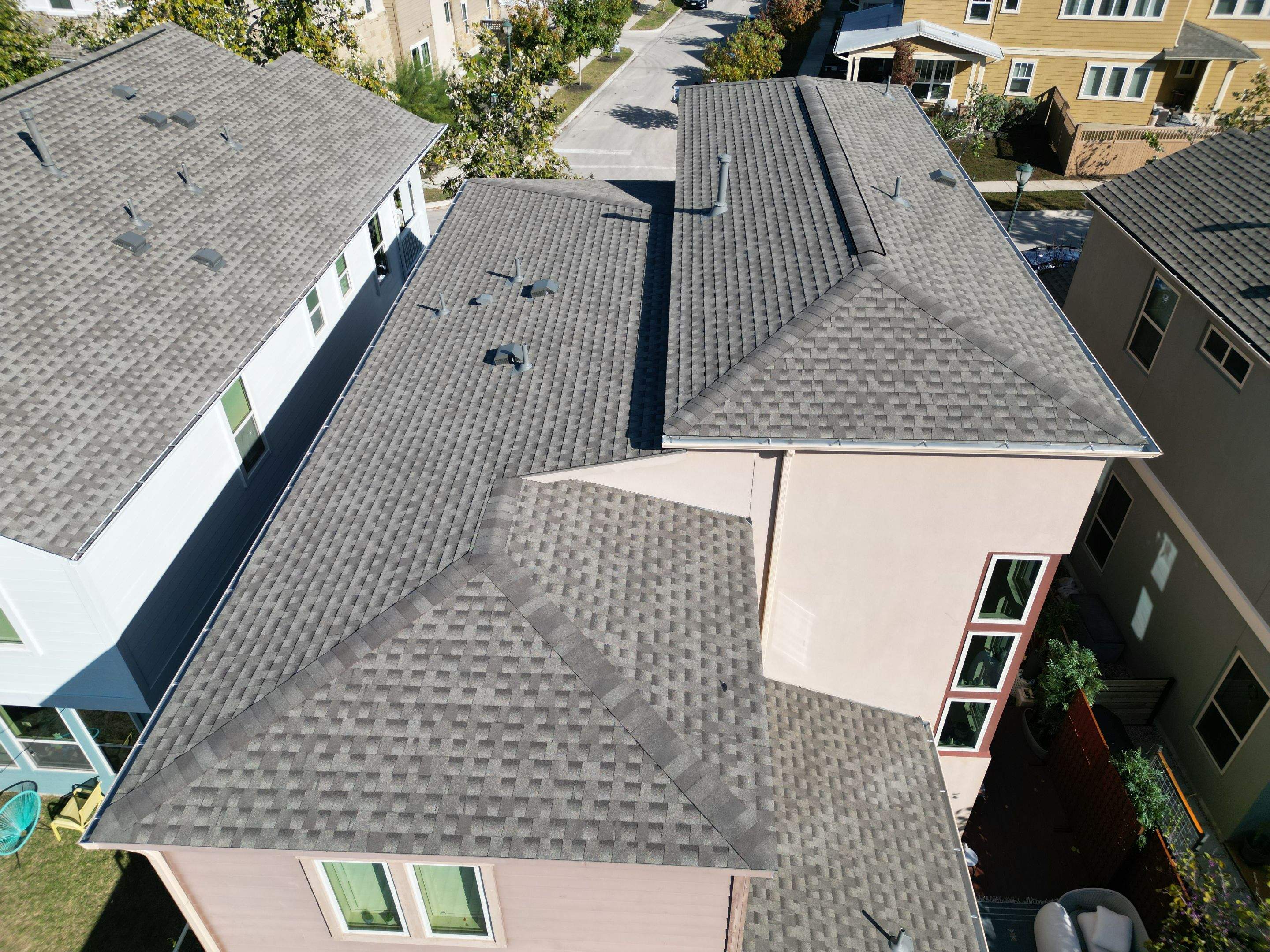 Weathered Wood  - GAF Timberline HDZ by RoofsOnly.com