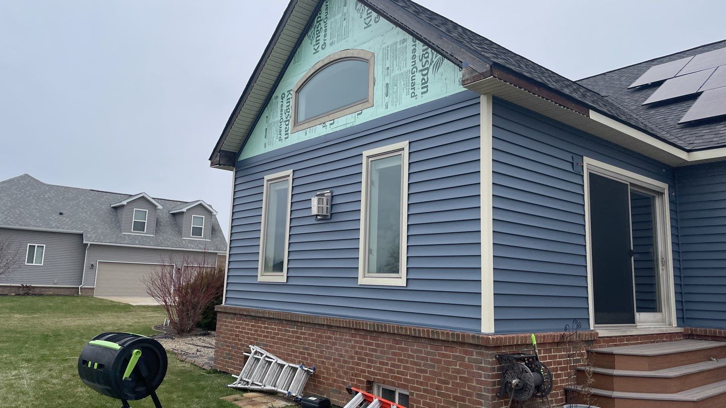 Siding Replacement using CertainTeed Landmark by 180 Contractors
