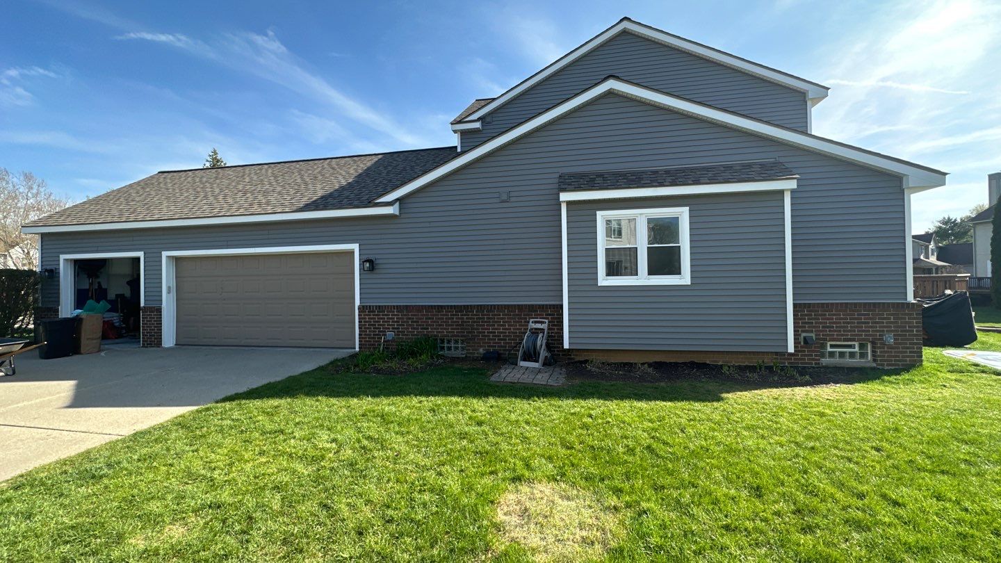 Siding Replacement using Certainteed Classic Restoration D4 by 180 Contractors