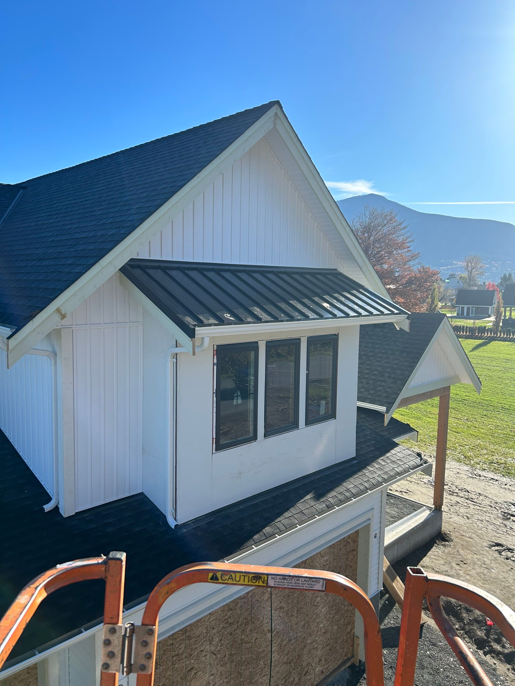 Residential Roofing Installation using GAF Charcoal HDZ by Top Notch Roofing Inc