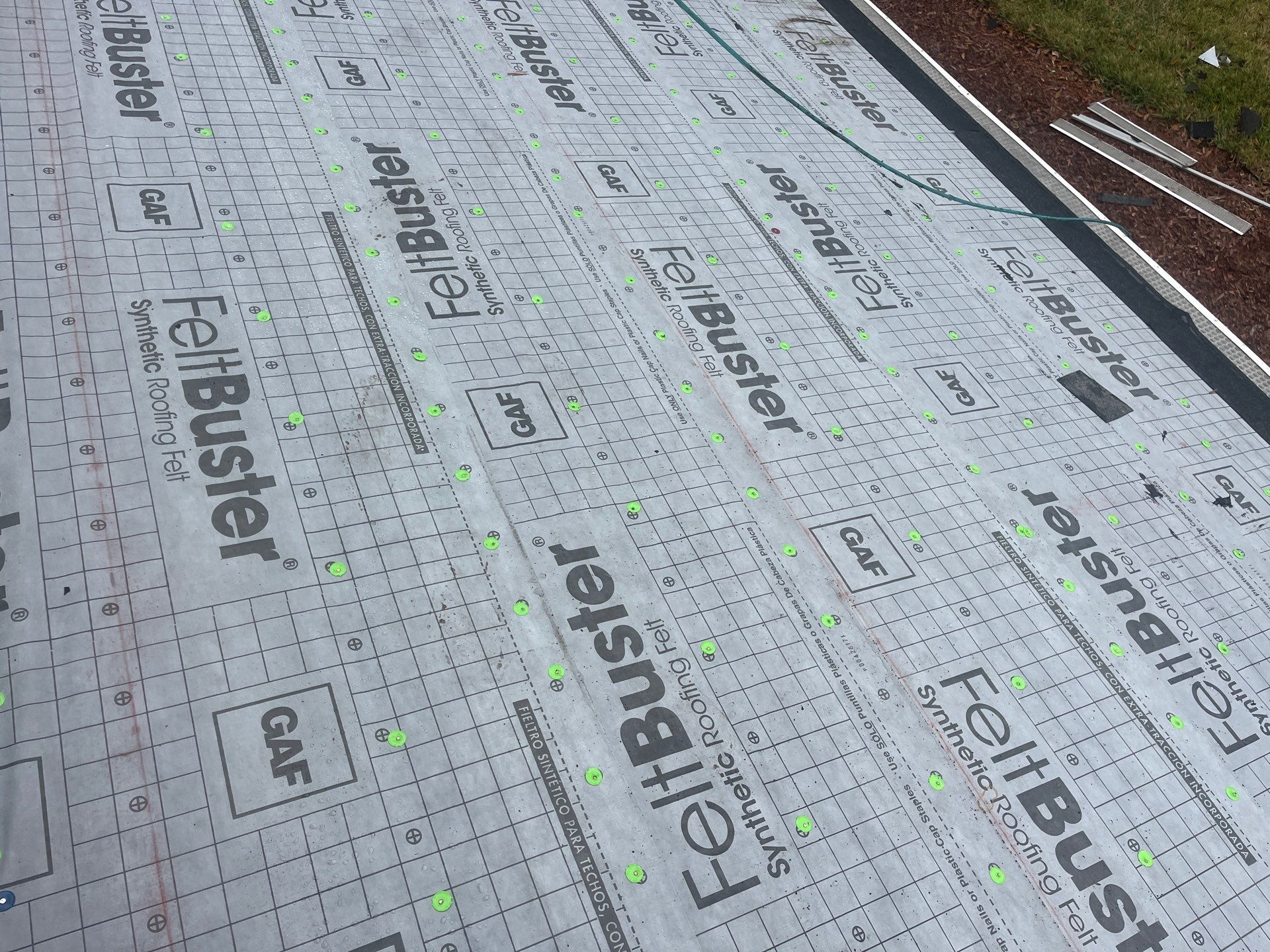 GAF Charcoal Architectural Shingle - Re-roof by Endless Summer Roofing Co.