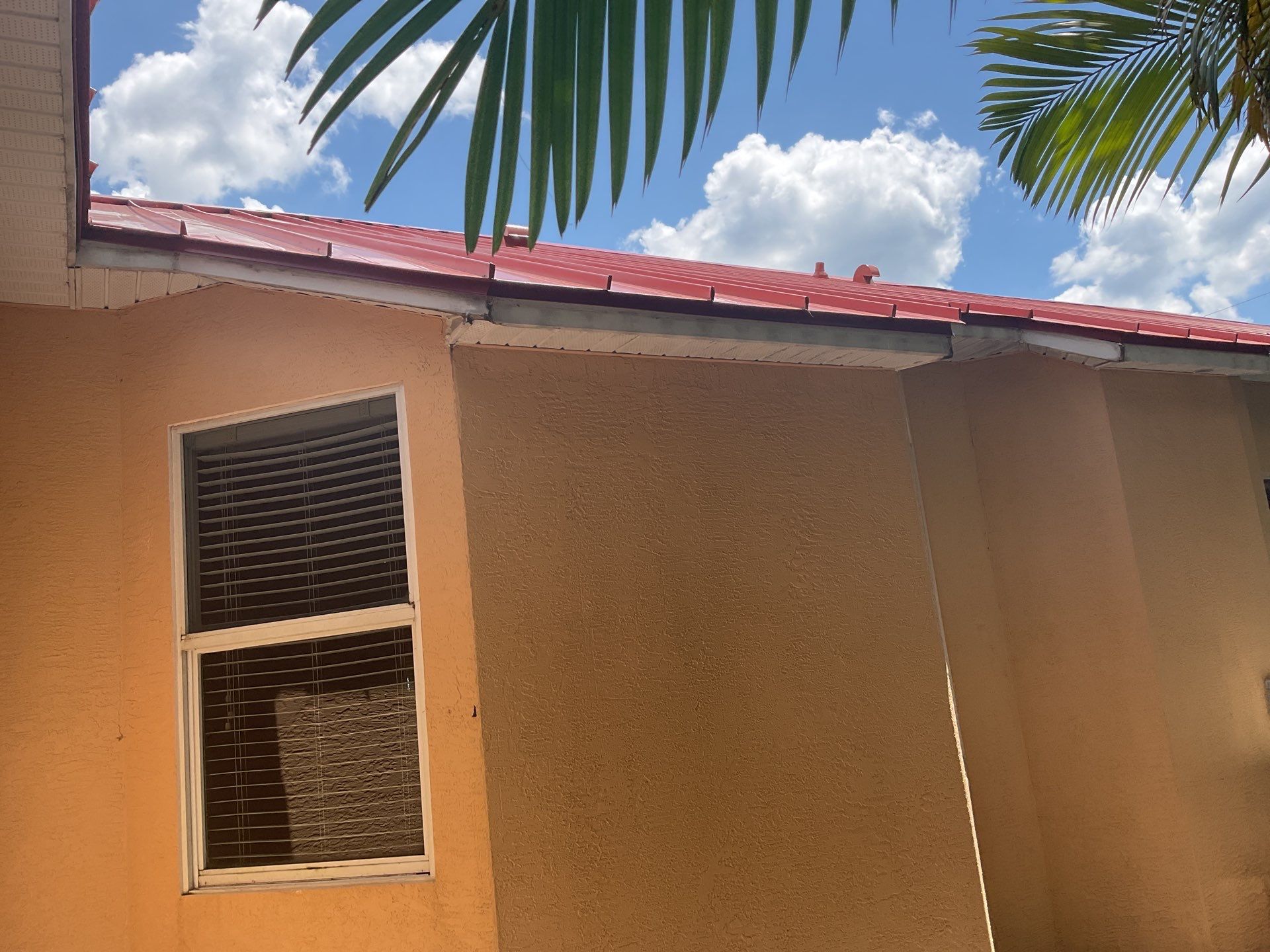 6 Inch Seamless Gutters using K-Style Seamless Gutters in Cape Coral FL by Gutter Professors