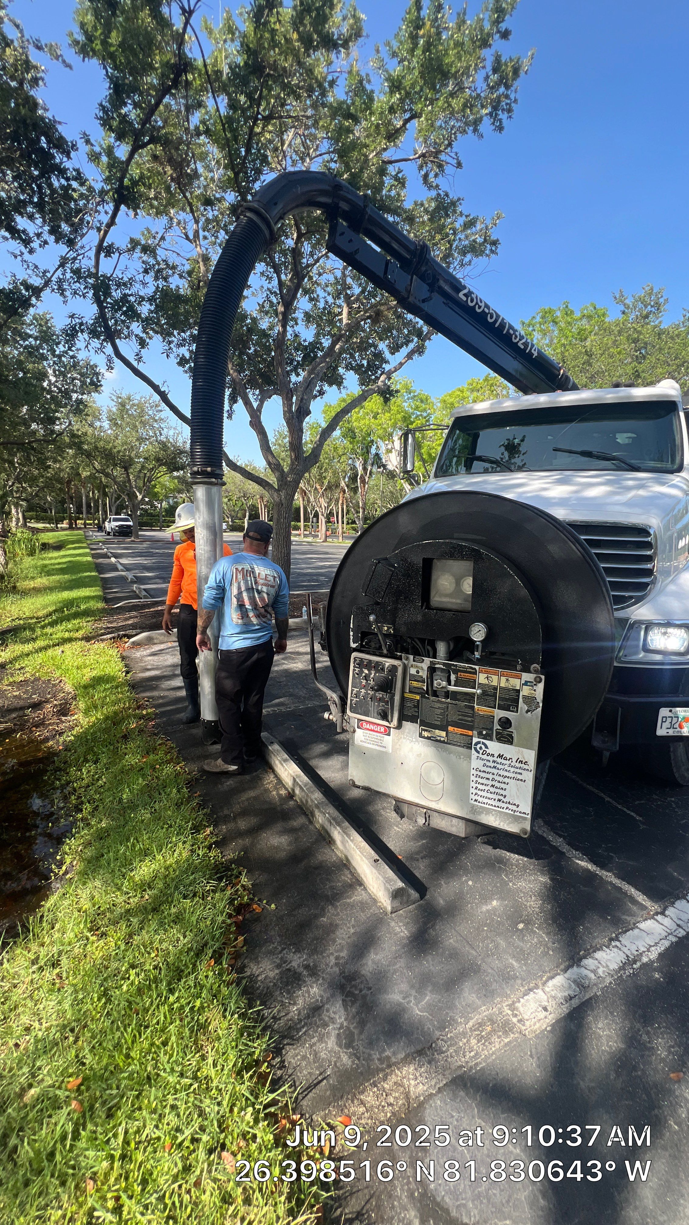 Pelican Landing Beach Parking Lot Stormwater System Maintenance by Don Mar, Inc. Storm Water Solutions