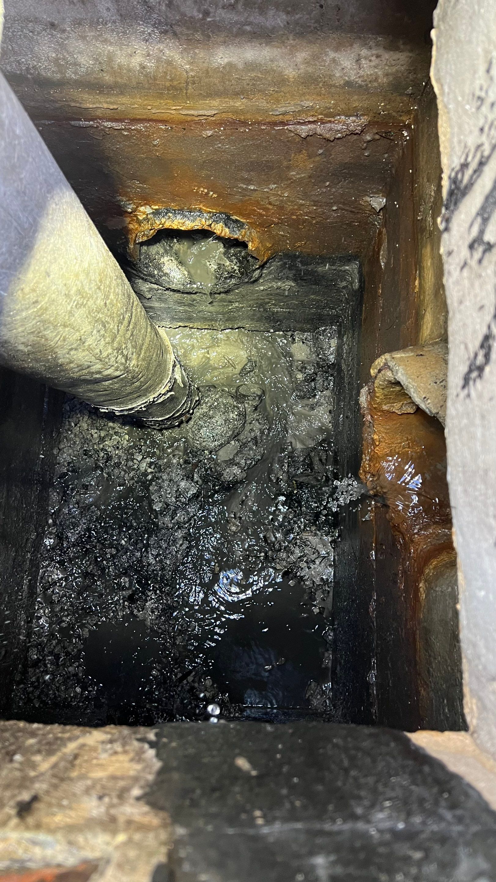 Naples Condo Complex Stormwater System Maintenance and Hurricane Cleanup by Don Mar, Inc. Storm Water Solutions