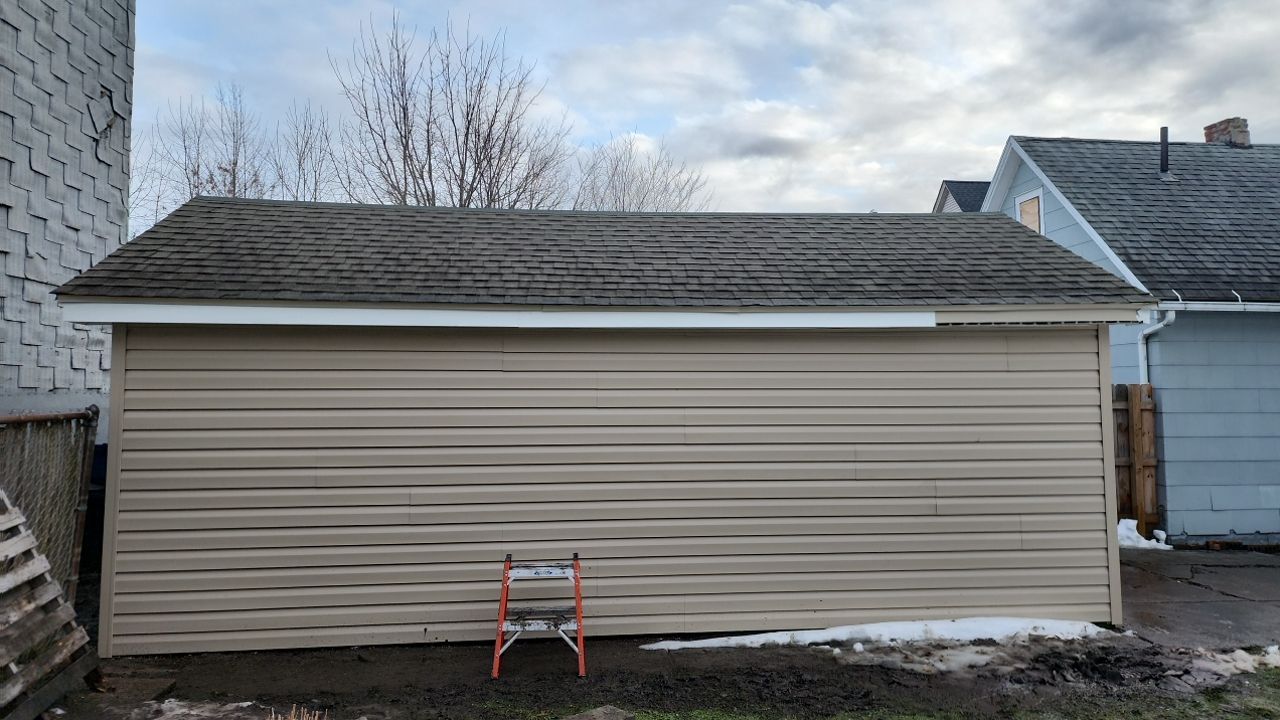 Exterior Siding  by Ivy Lea Construction