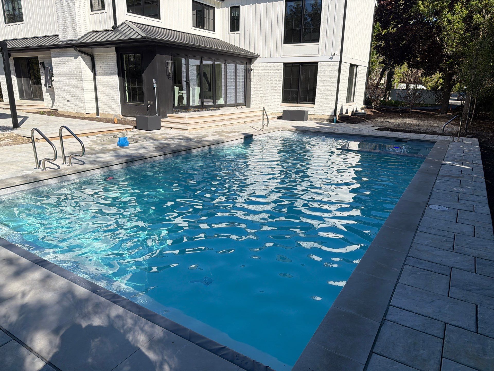 Artic White by North Shore Pool & Spa