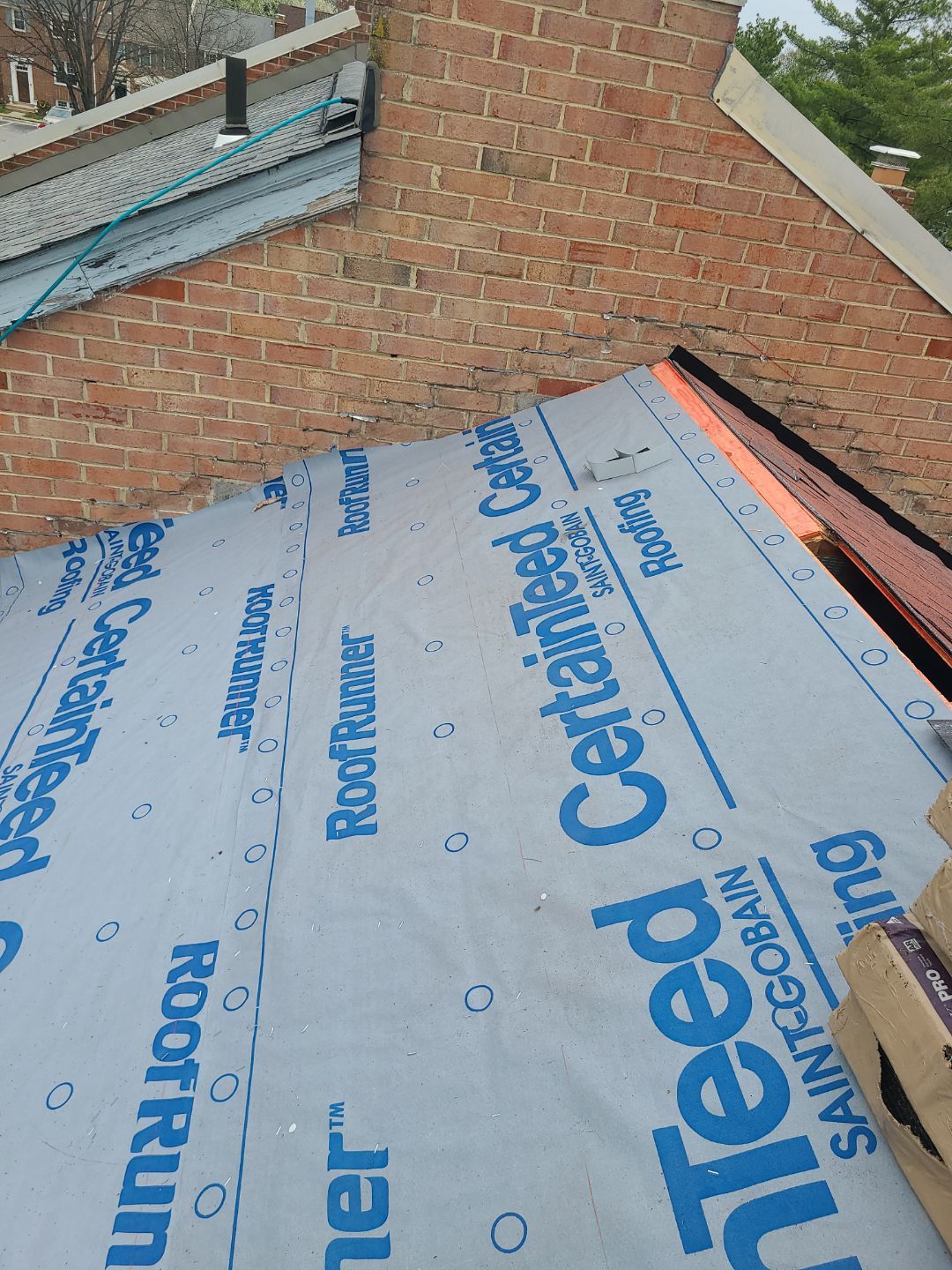 Springfield: Residential Roof Replacement with CertainTeed Landmark Pro in Max Def Red Oak by RM Banning, Inc.