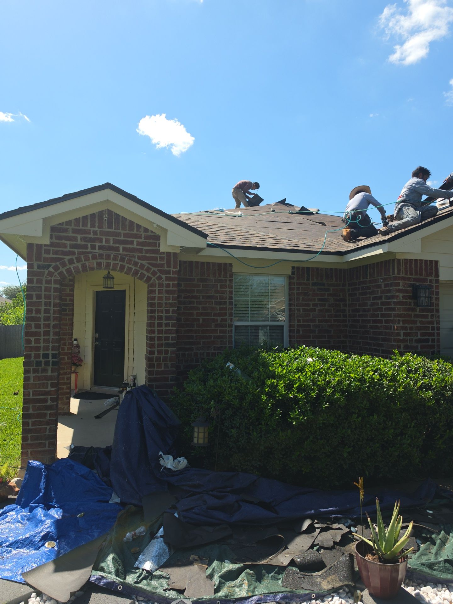 IKO Dynasty in Brownstone, Hutto, TX by REPS Austin Area Roofer
