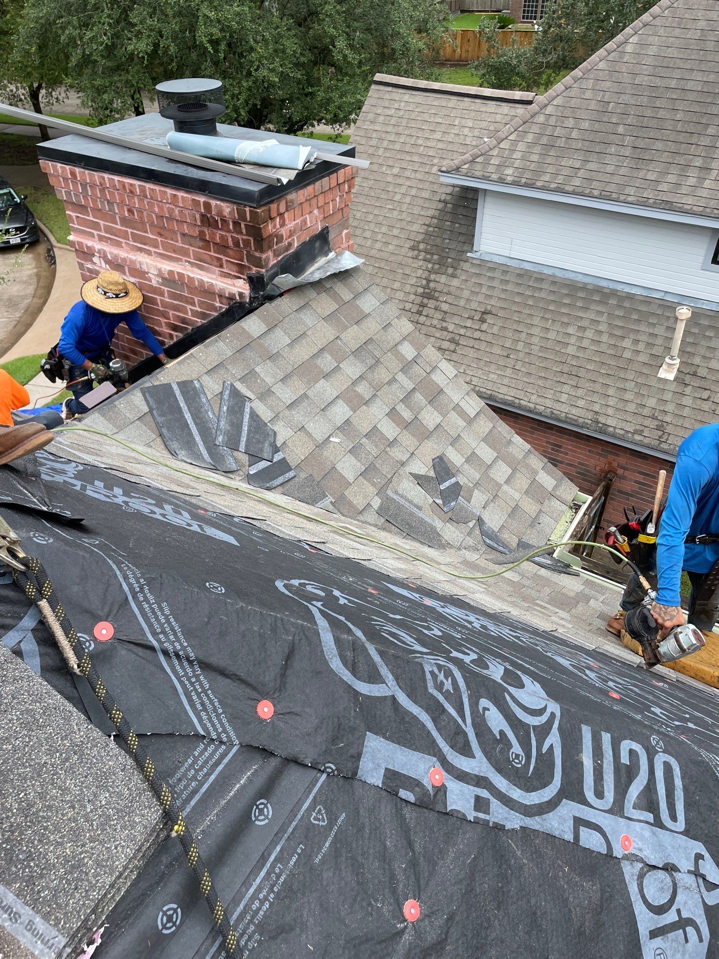 Residential Roofing Installation using Owen's Corning Duration (Lifetime) Shingles by Roof Repair Company