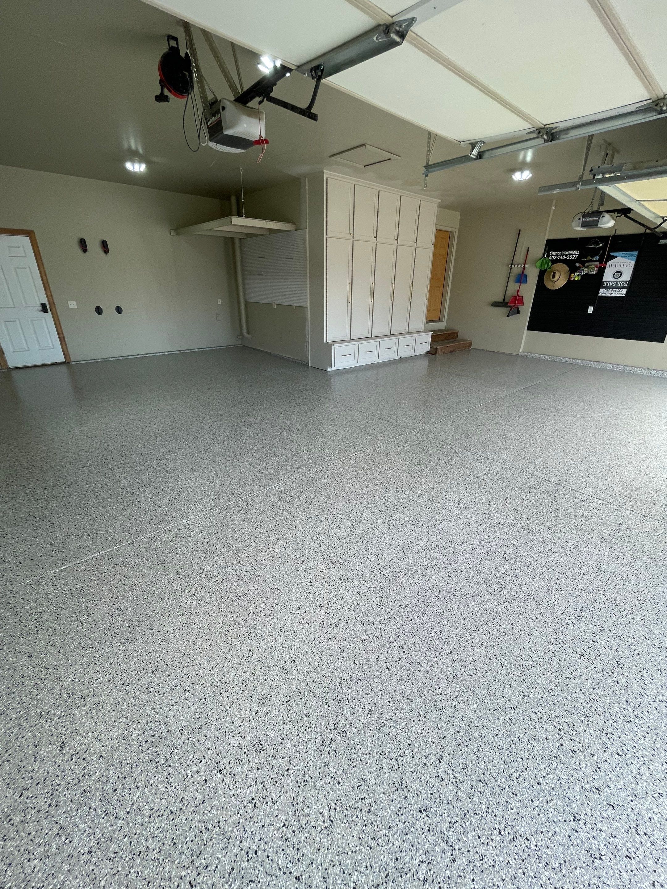 Cabin FEver Flake Garage Floor Coating Installation in Sioux Falls
