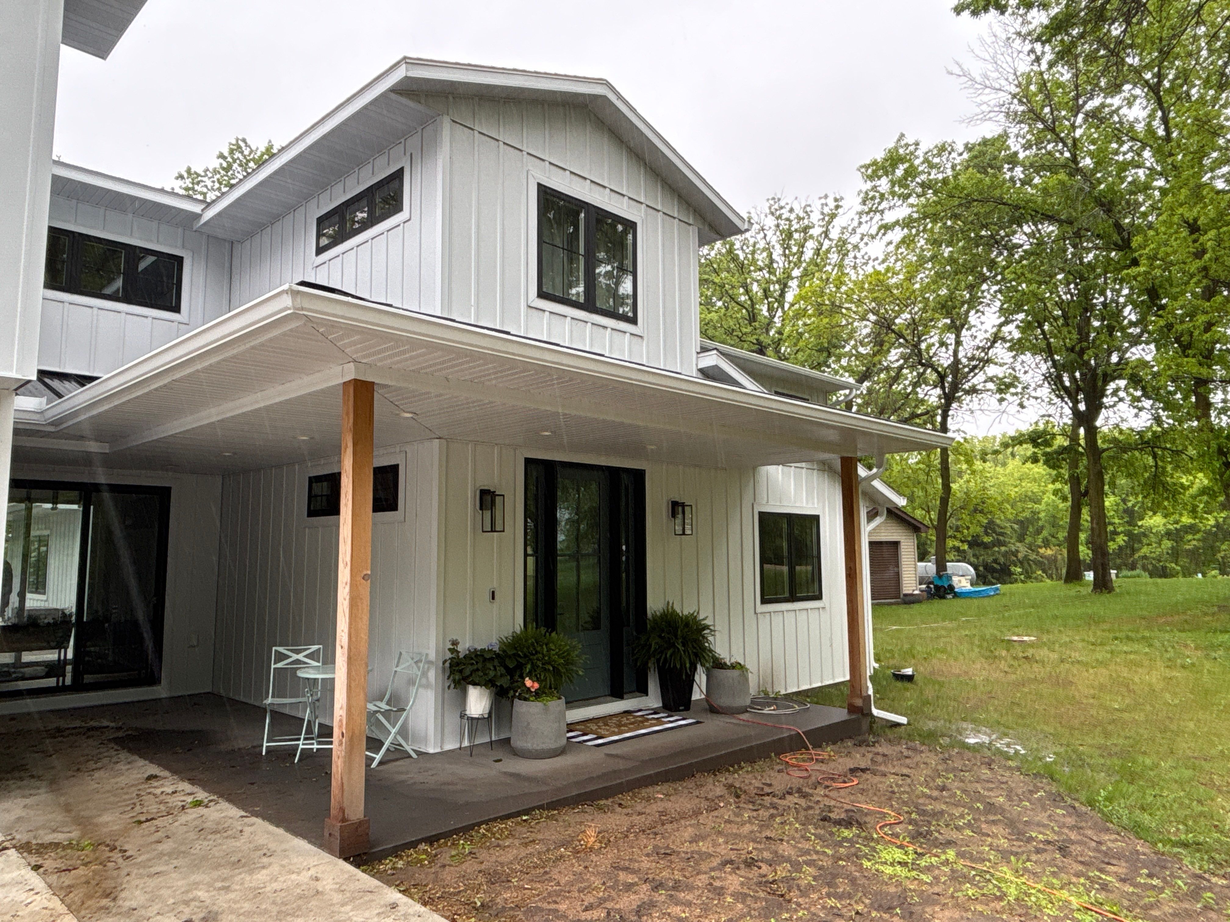 6-Inch White Seamless Gutters with Leaf Blaster Pro Gutter Covers – Cold Spring, MN by Next Level Seamless Gutters / Exteriors Inc.
