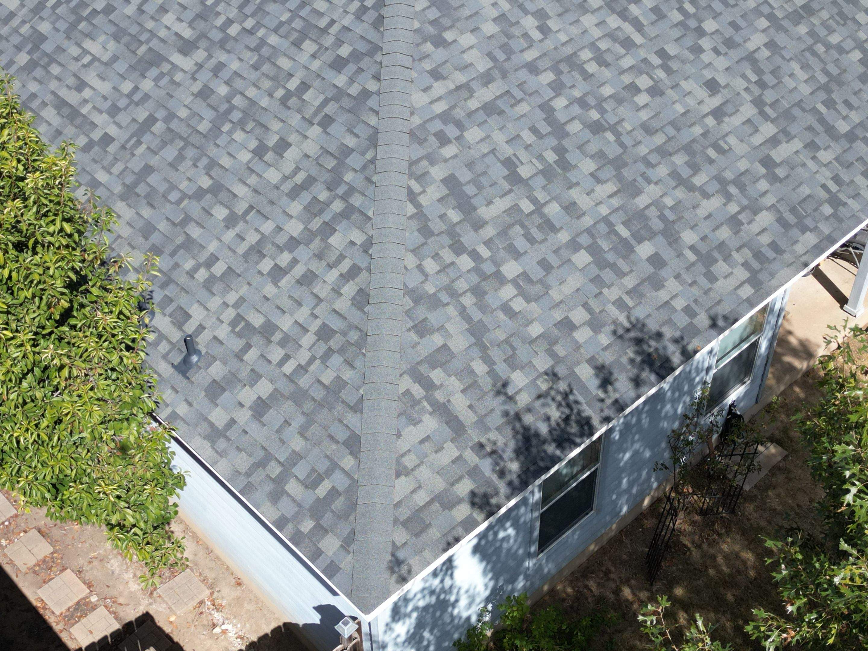 Estate Gray - Owens Corning TruDefinition Duration by RoofsOnly.com