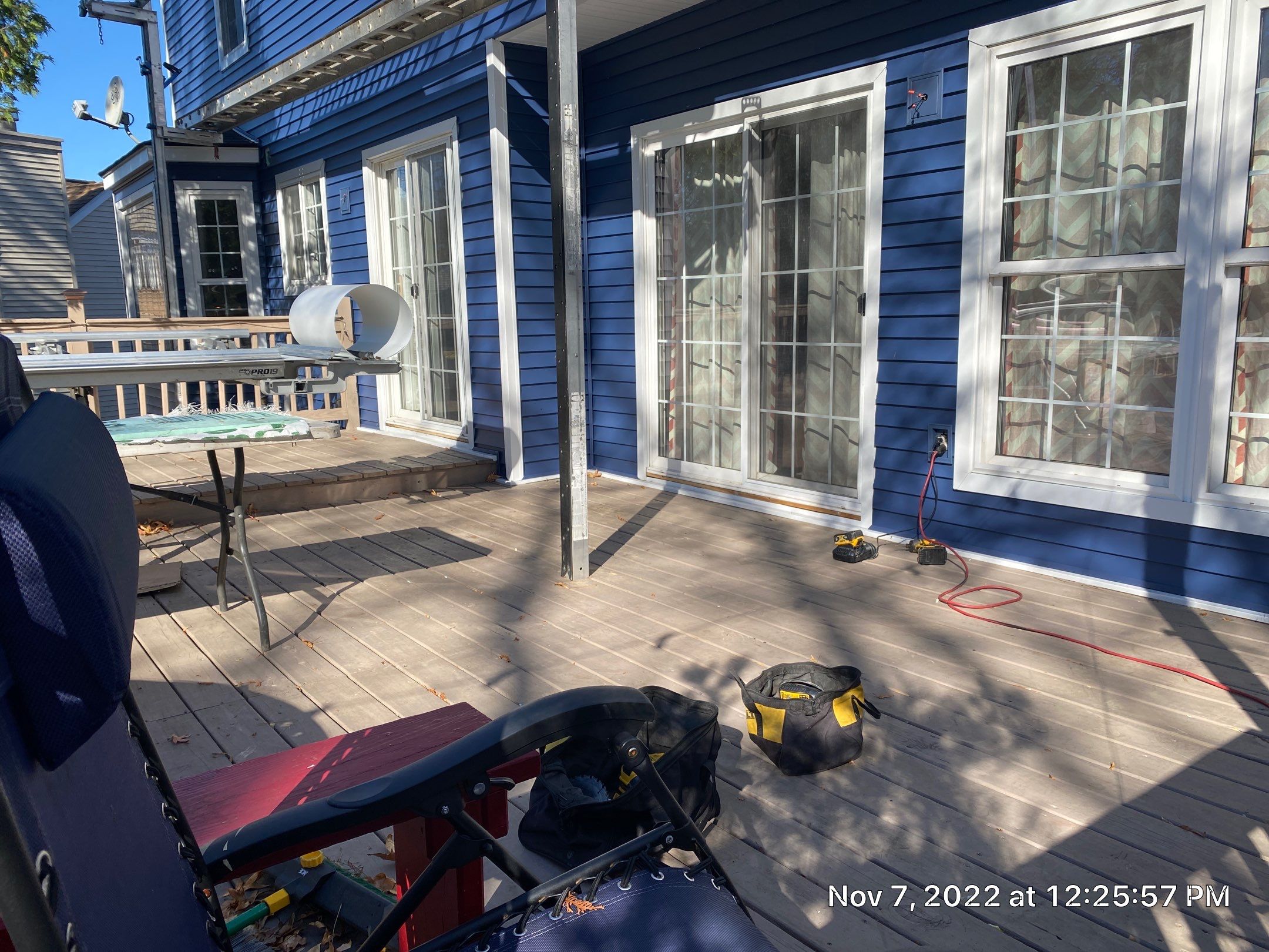 Siding Replacement using Certainteed Restoration Classic D4 Midnight Blue by 180 Contractors