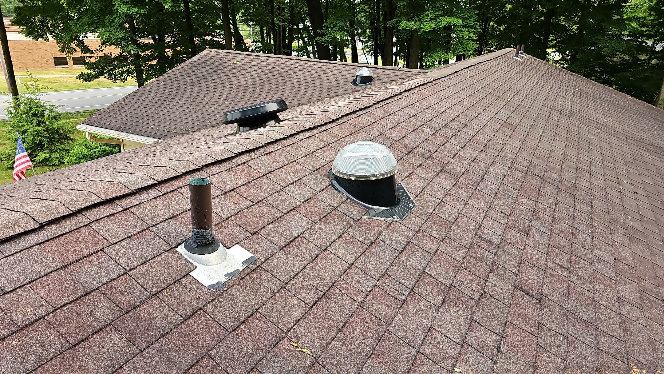 ATLAS PINNACLE COLOR: COASTAL GRANITE by Eagle Eye Roofing