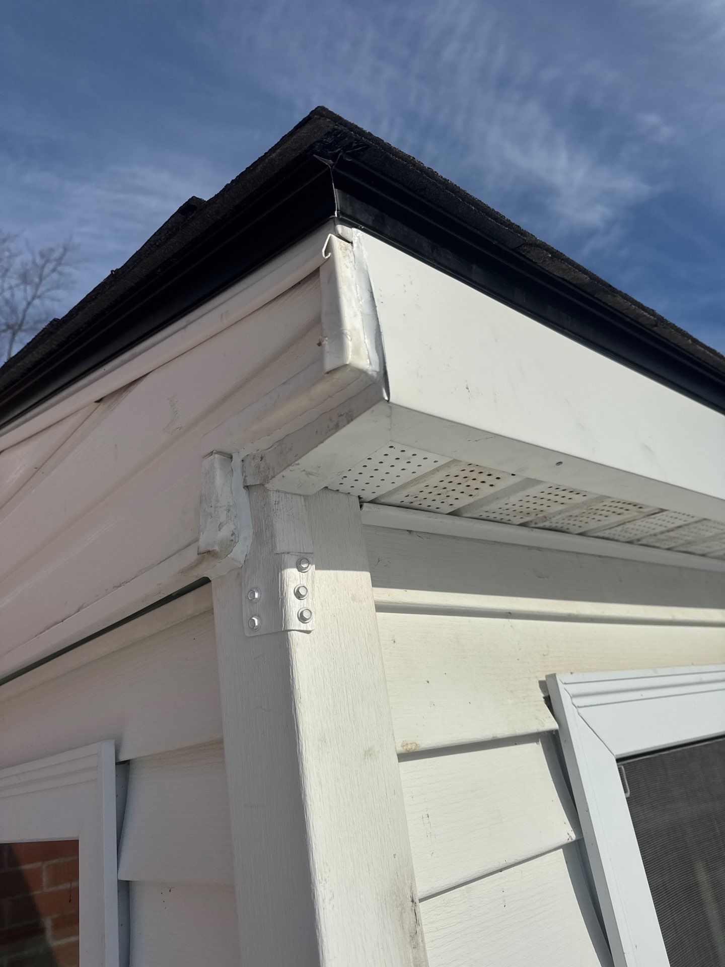 Roof Replacement using Owens Corning Onyx Black by 180 Contractors