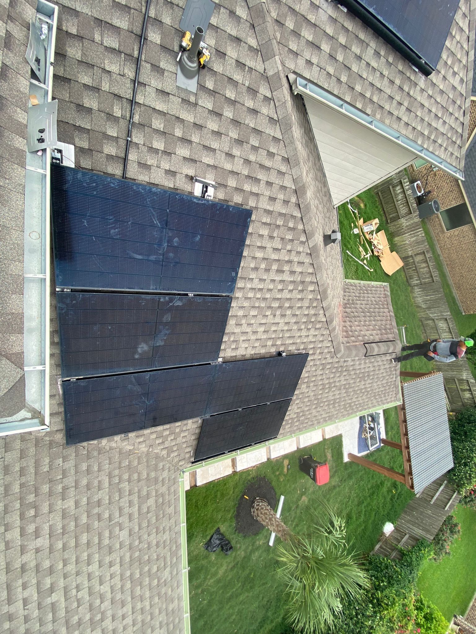 D&R In SugarLand Tx  by Sunaura Solar