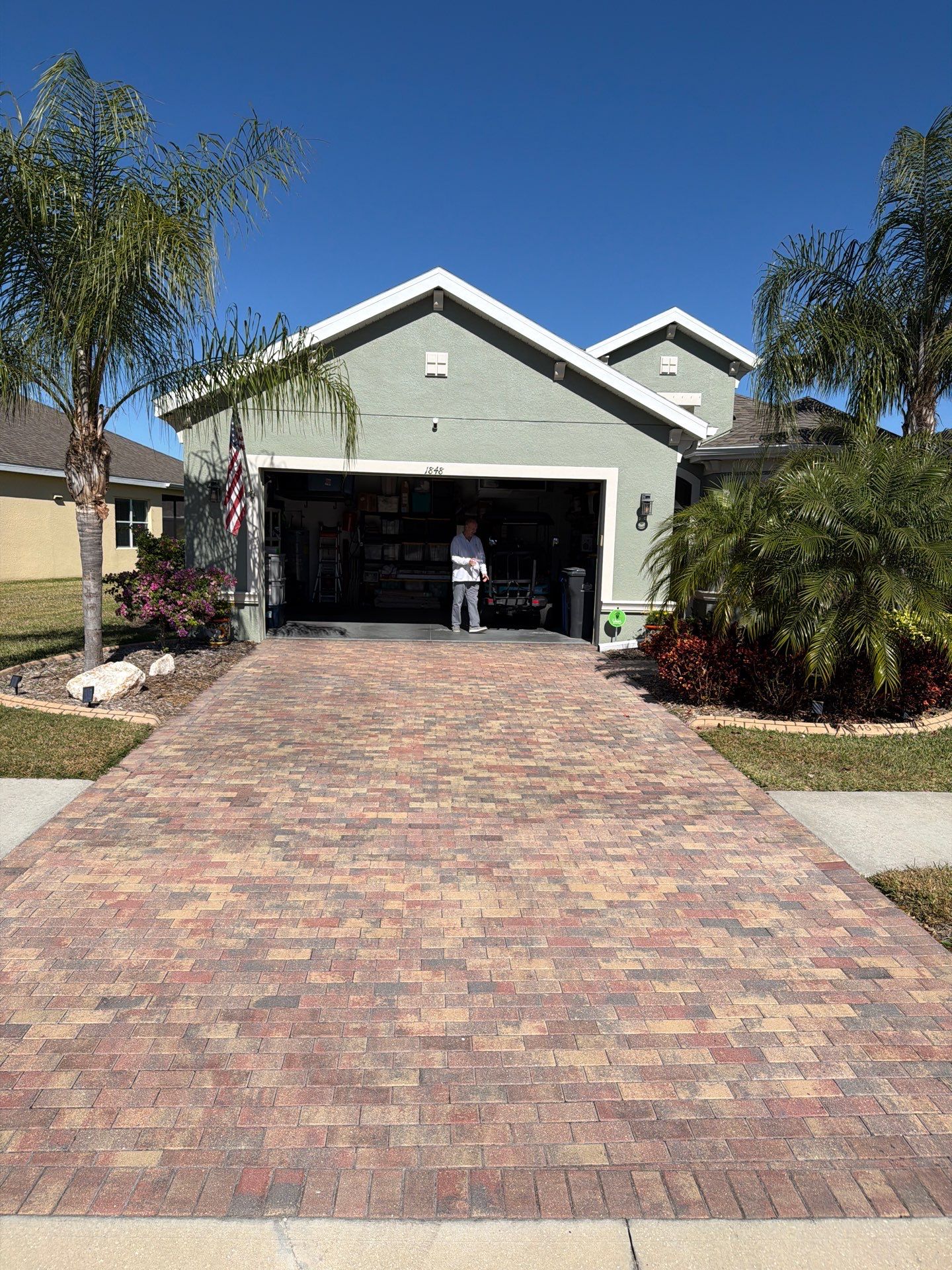 Paver Stripping and Sealing in Sun City Center by Supreme Paver Experts