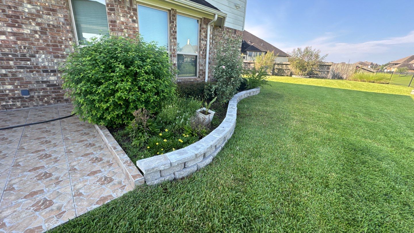 🌿 Mr. Ken’s Front Yard Flower Bed Enhancement by Texas Urban Elements