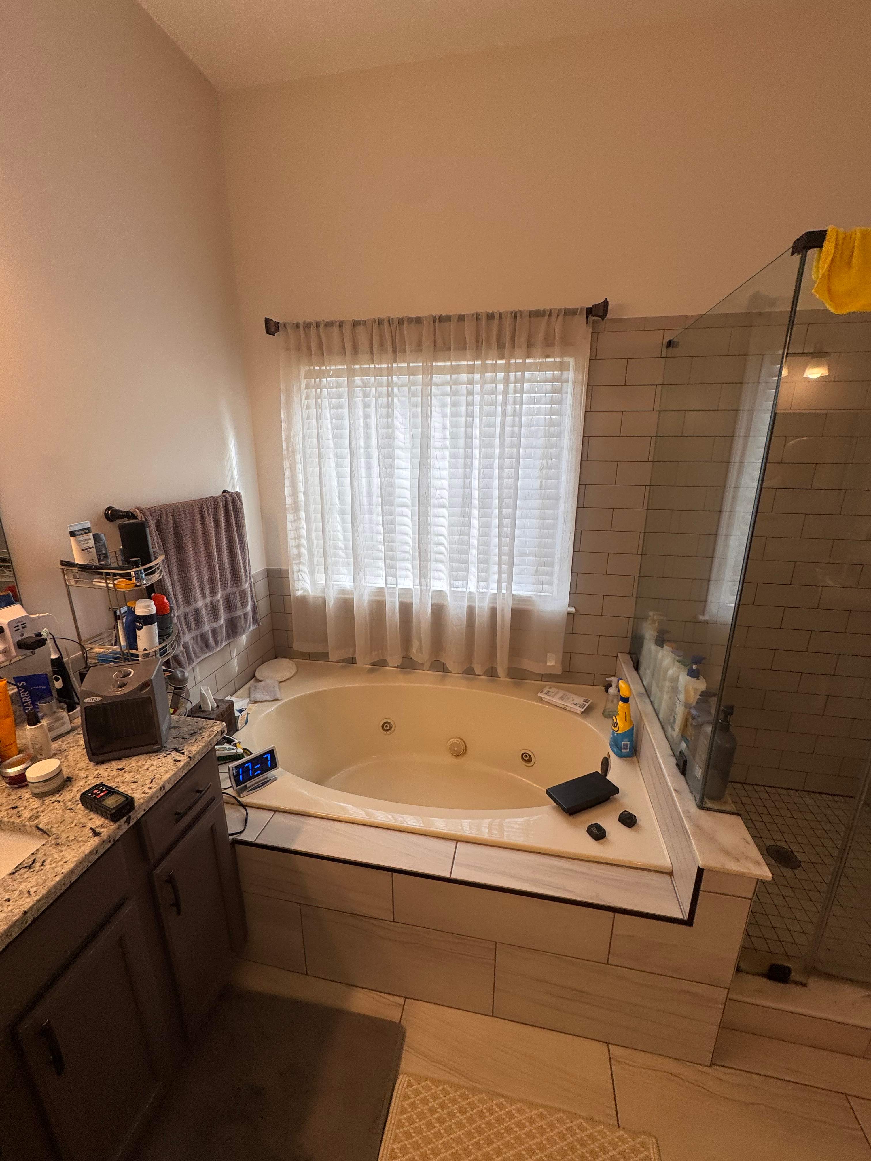 Master bathroom renovation by Prudencio