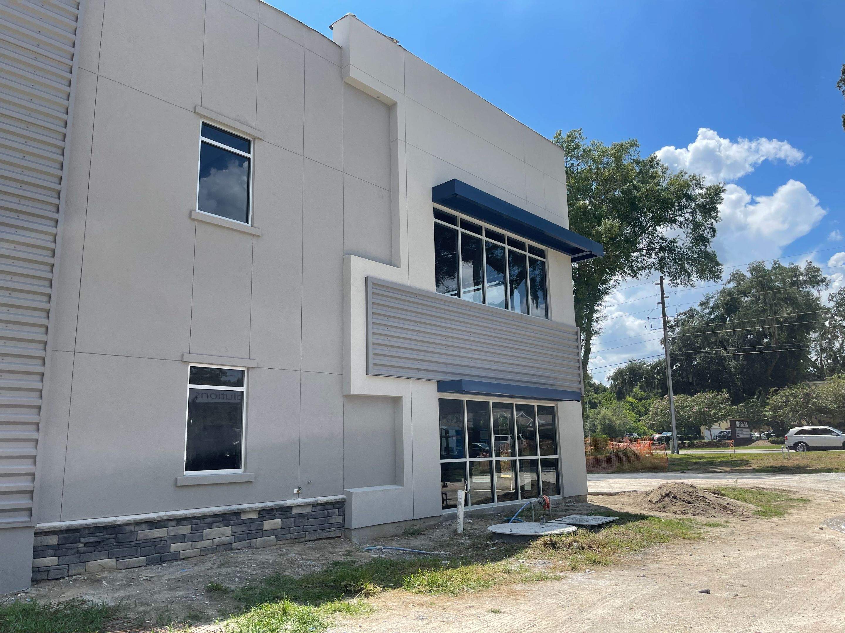 Aluminum Canopies for Batterbee Roofing by SignCrafters