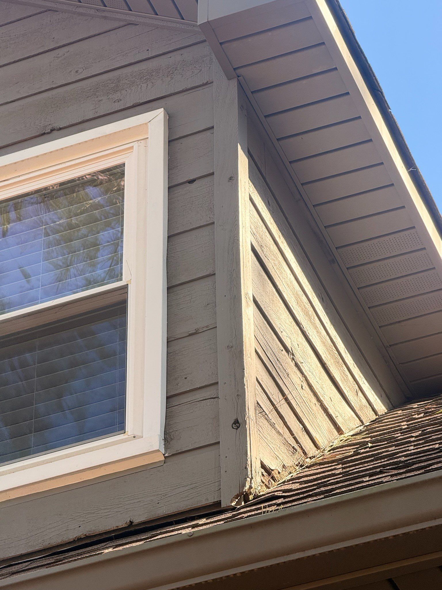 Siding Repair in Birmingham by The Roofing Dudes