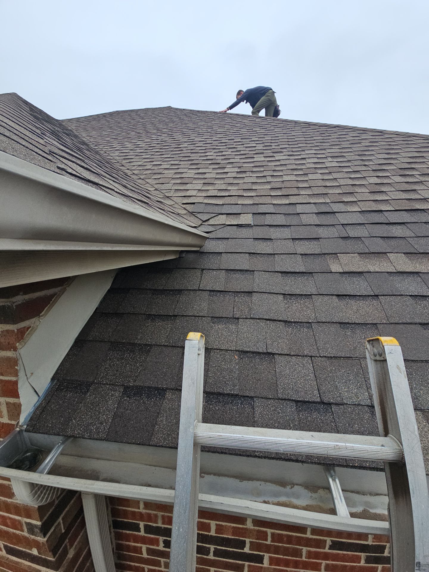 Expert Roof Leak Detention & Repair in Murphy, TX by road roofing llc
