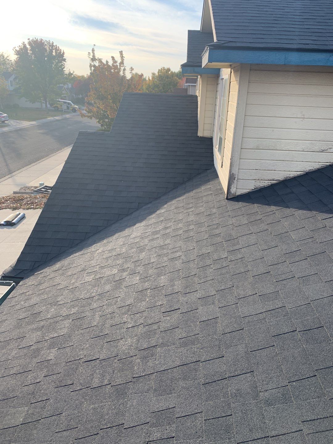Meridian two story roof installation using Owens Corning Onyx Black by ID Roofing LLC