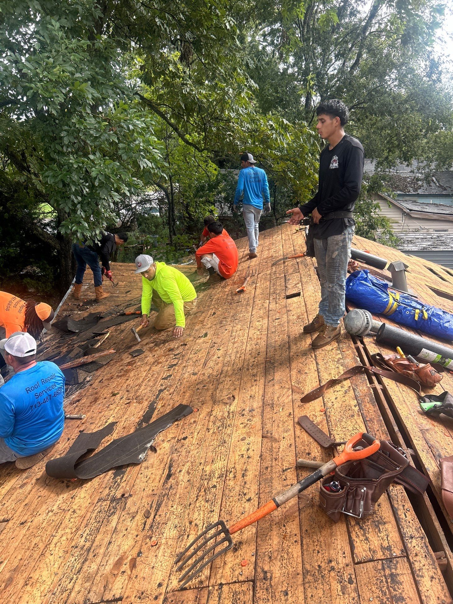 Residential Roofing Installation using Owen's Corning Duration (Lifetime) Shingles by Roof Repair Company