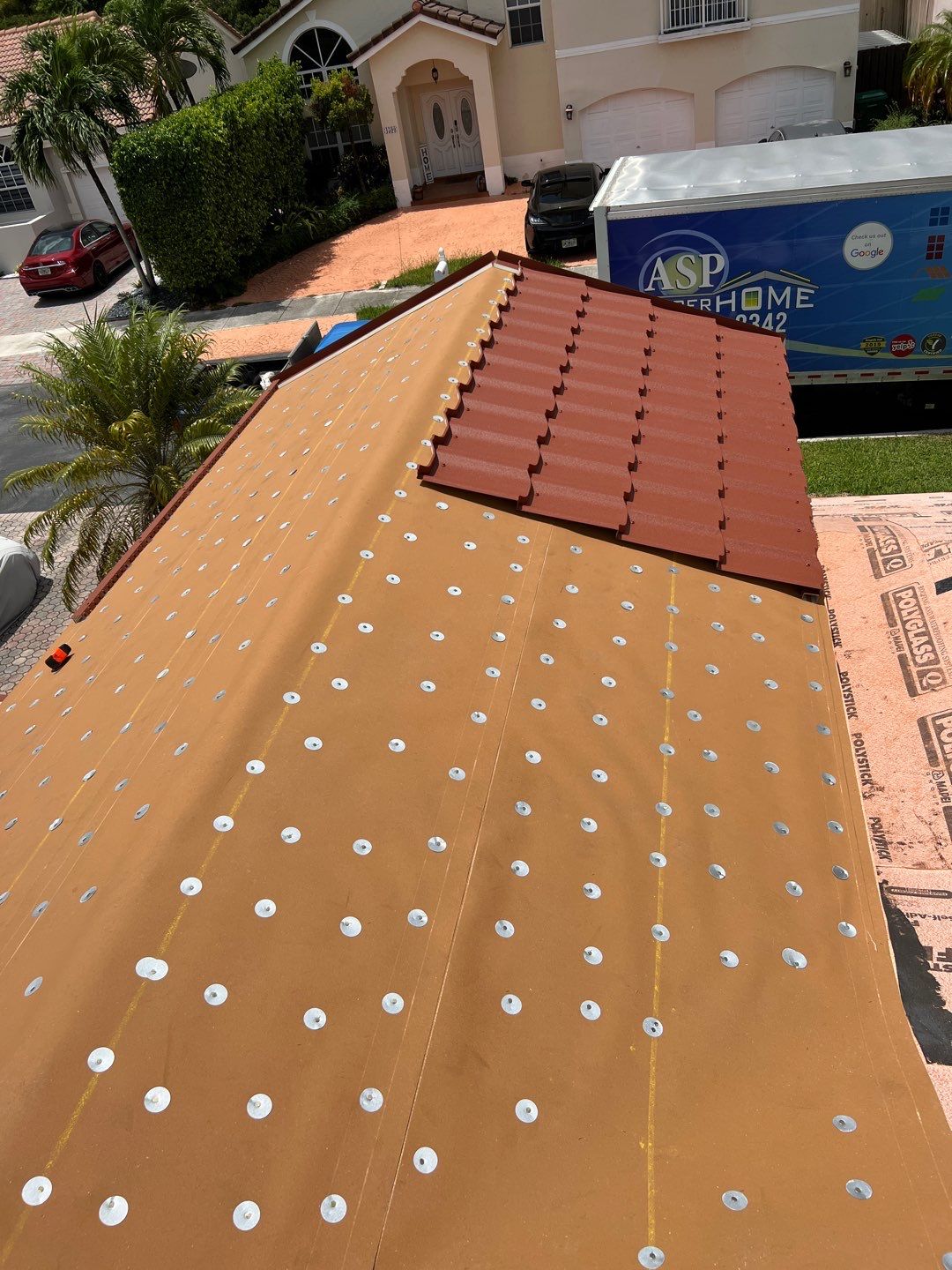 Metal Tile Roof using Worthouse by ASP SuperHome