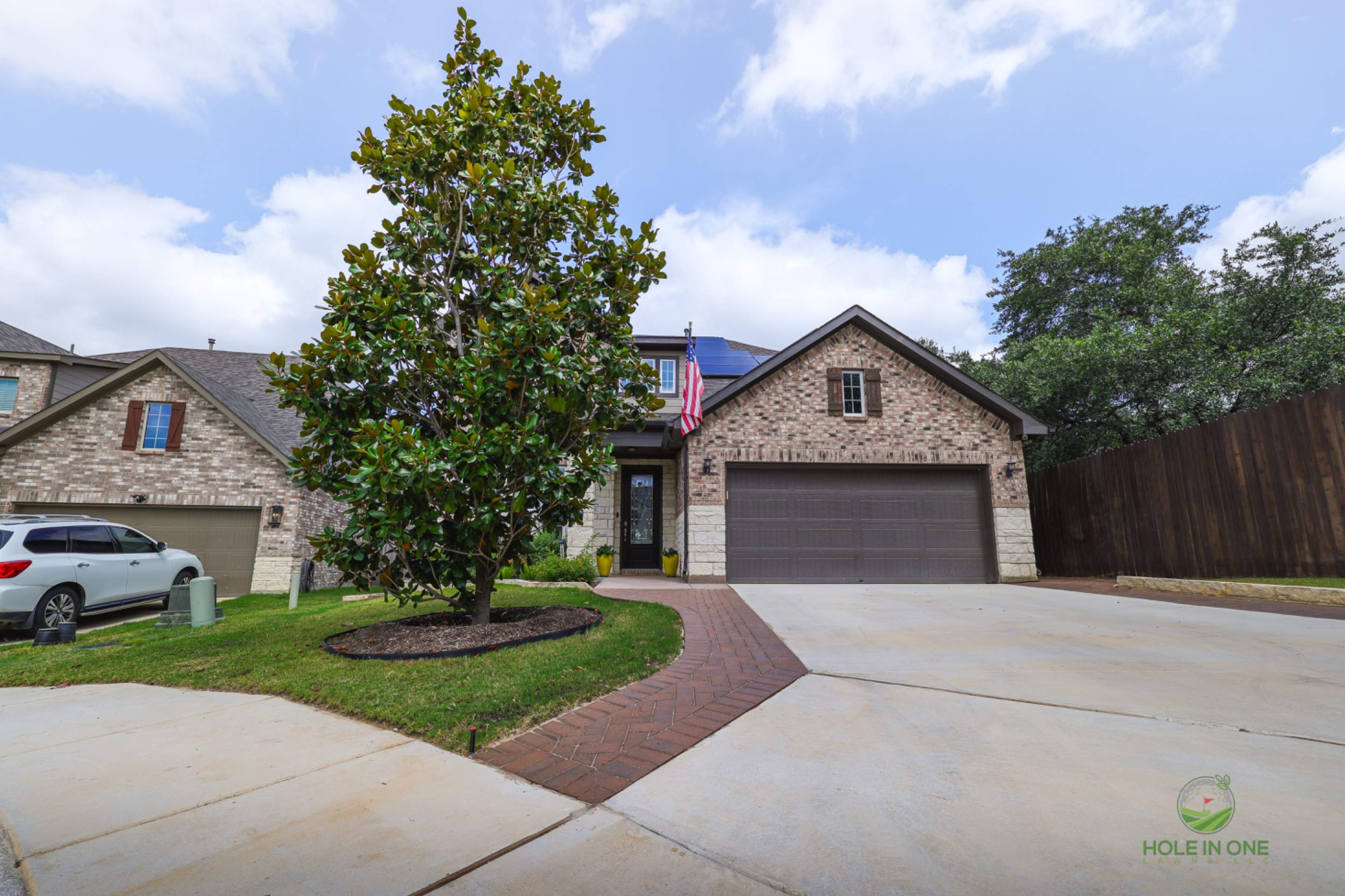 Mustang Oaks, San Antonio TX by Hole In One Lawns, LLC