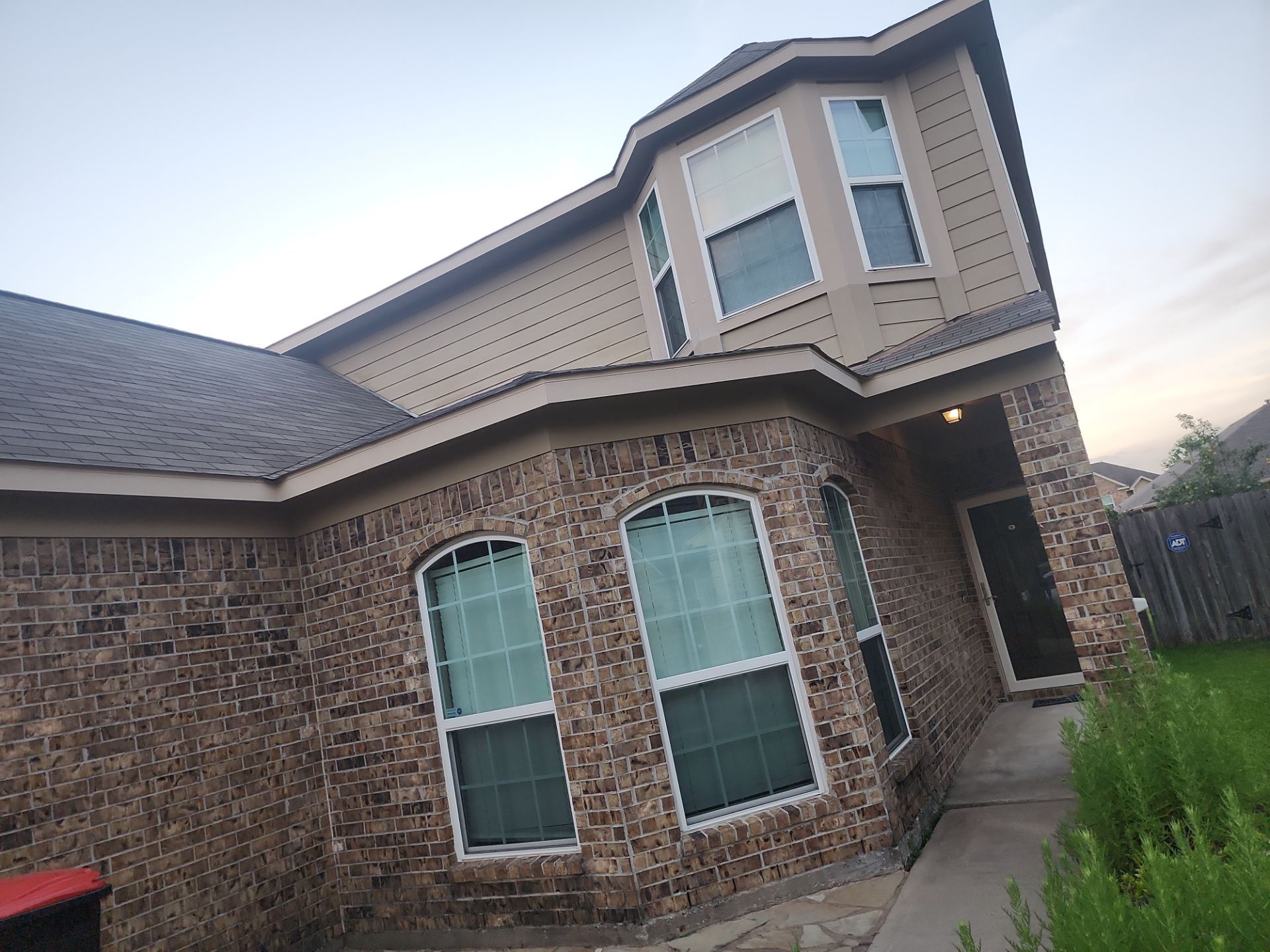 Residential Roofing Installation using Owen's Corning Duration (Lifetime) Shingles by Roof Repair Company