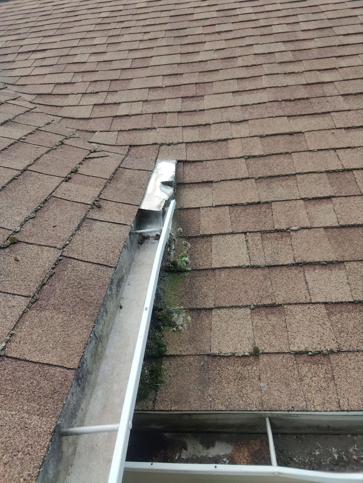 Roof Replacement using Owens Corning Williamsburg Grey by 180 Contractors