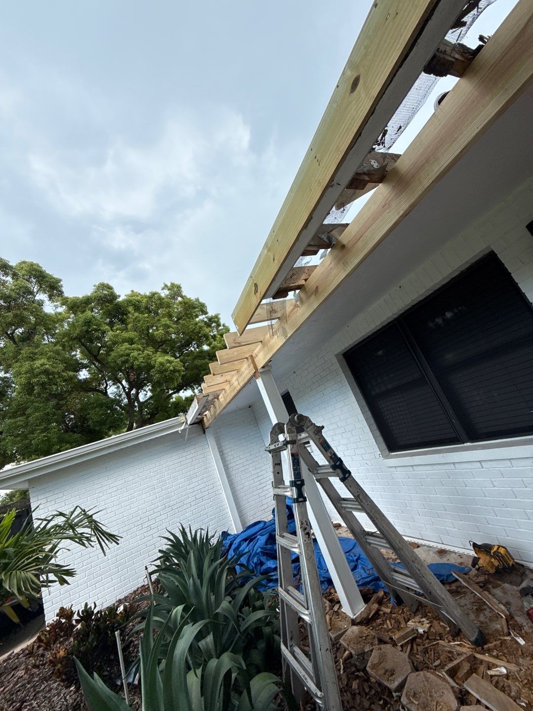 Project in St. Petersburg 33702 by Mitchell Roofing Company LLC 