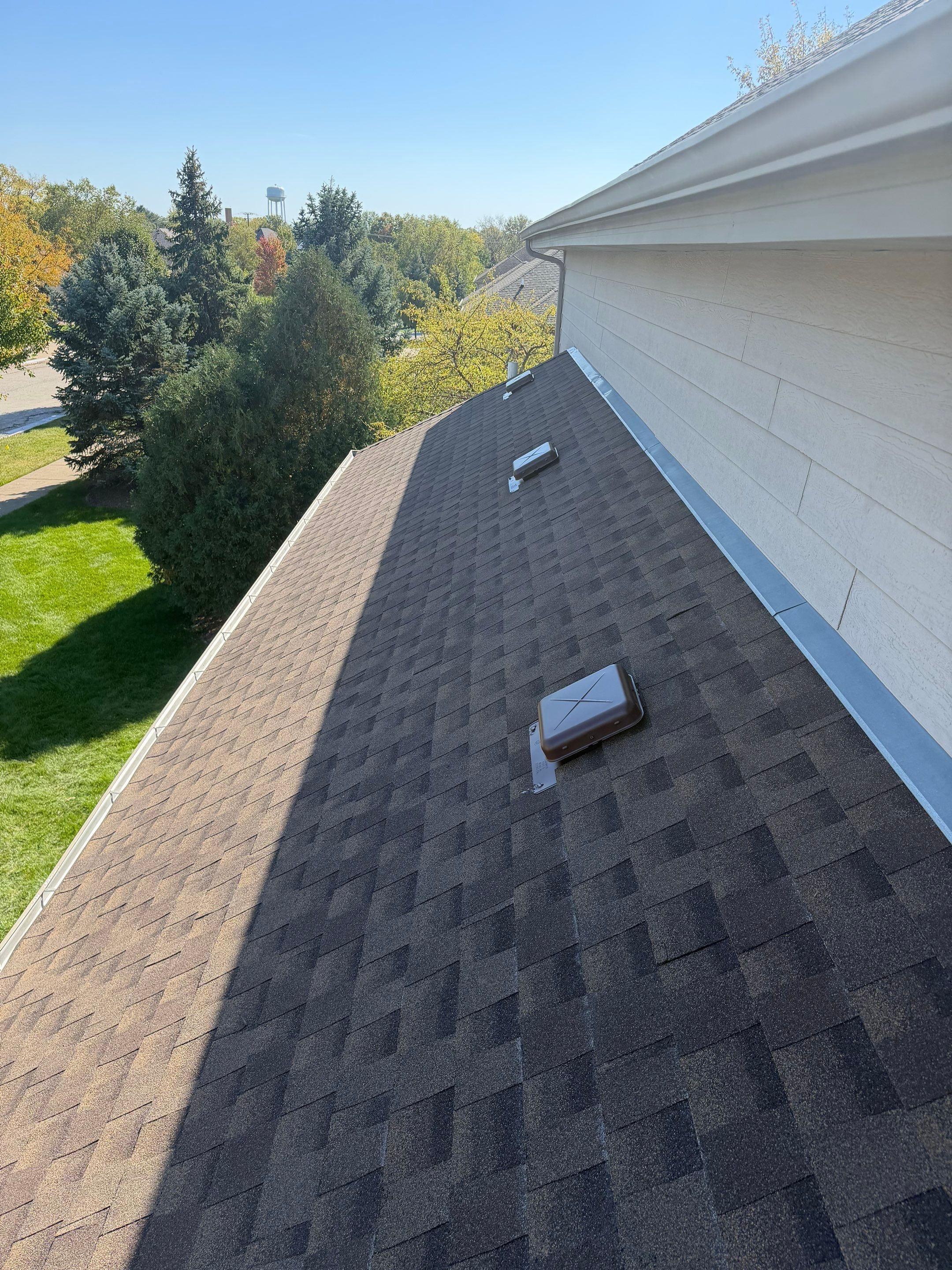 GAF Barkwood Shingle Roof Replacement in Frankfort, IL — photo 7