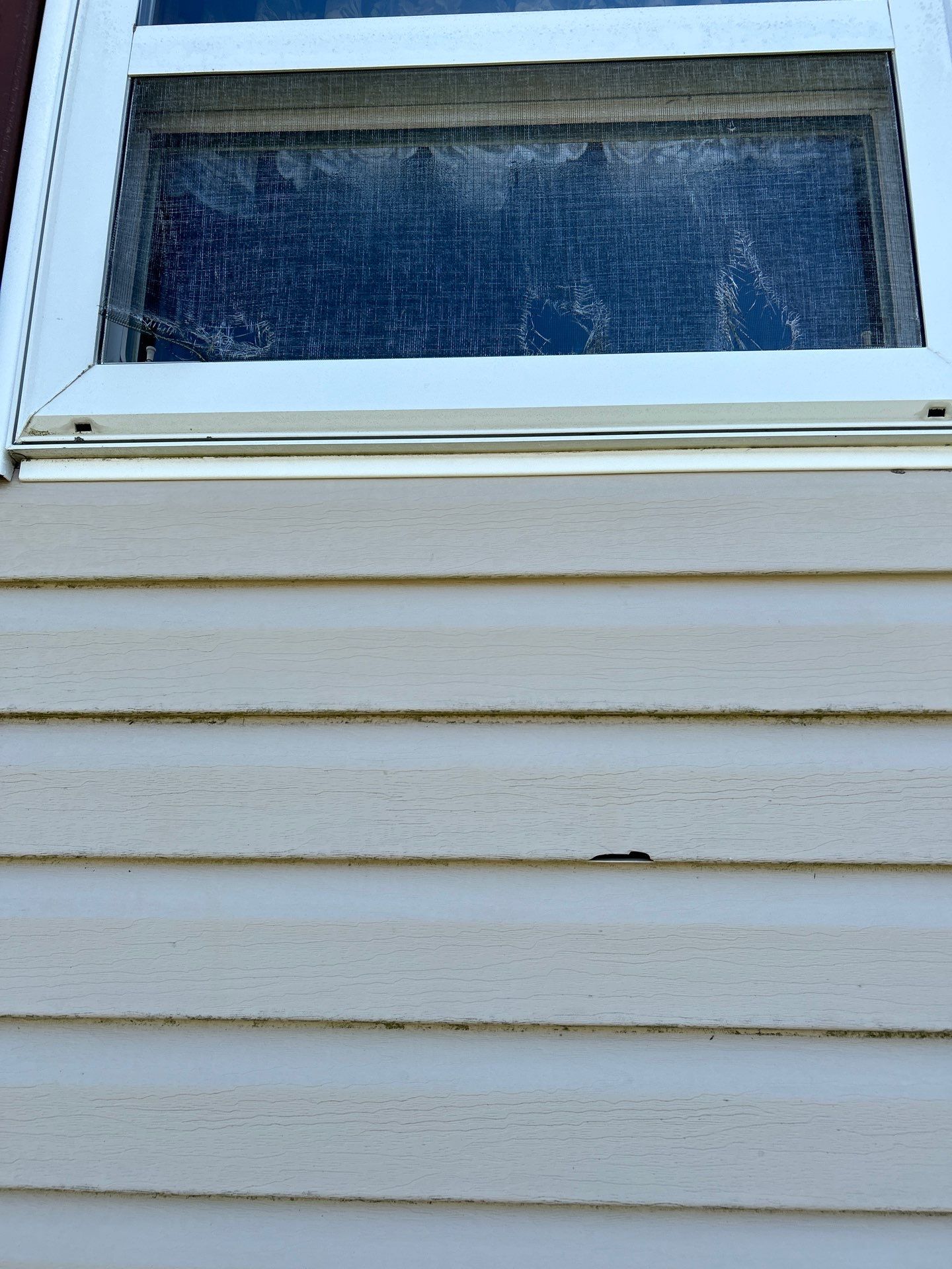 Roof and Siding Replacement using Norandex Cedar Knoll Graphite Siding and Owens Corning Durations in Onyx Black by WIW Enterprises Inc