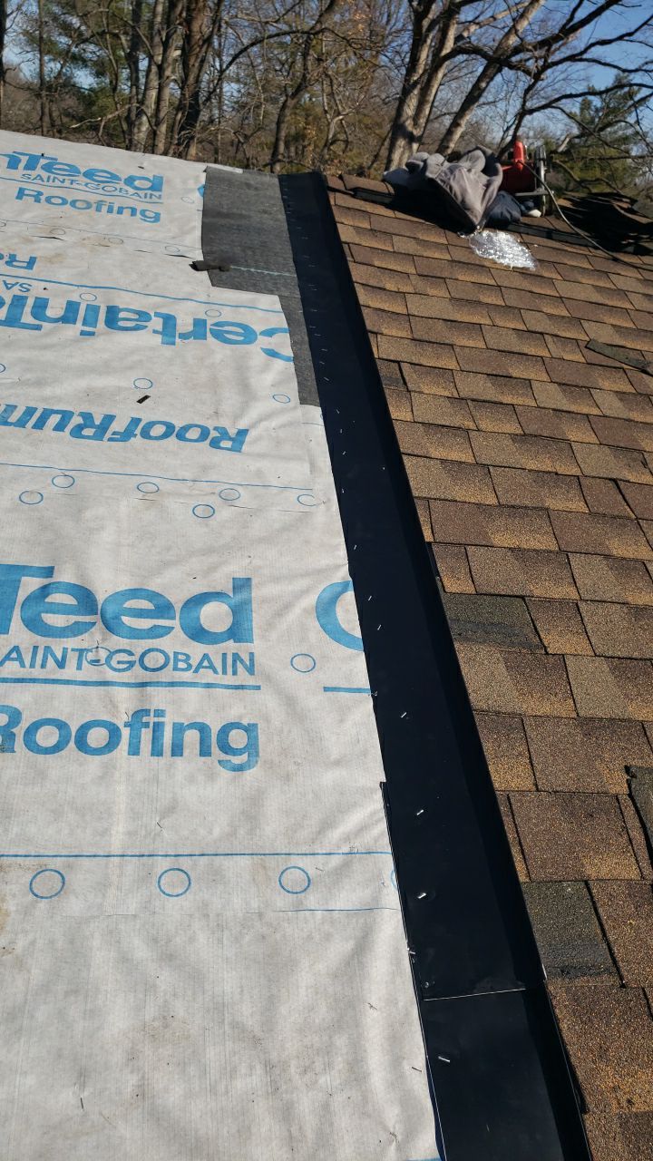 Springfield: CertainTeed Landmark Pro Designer Shingles in Max Def Pewterwood by RM Banning, Inc.