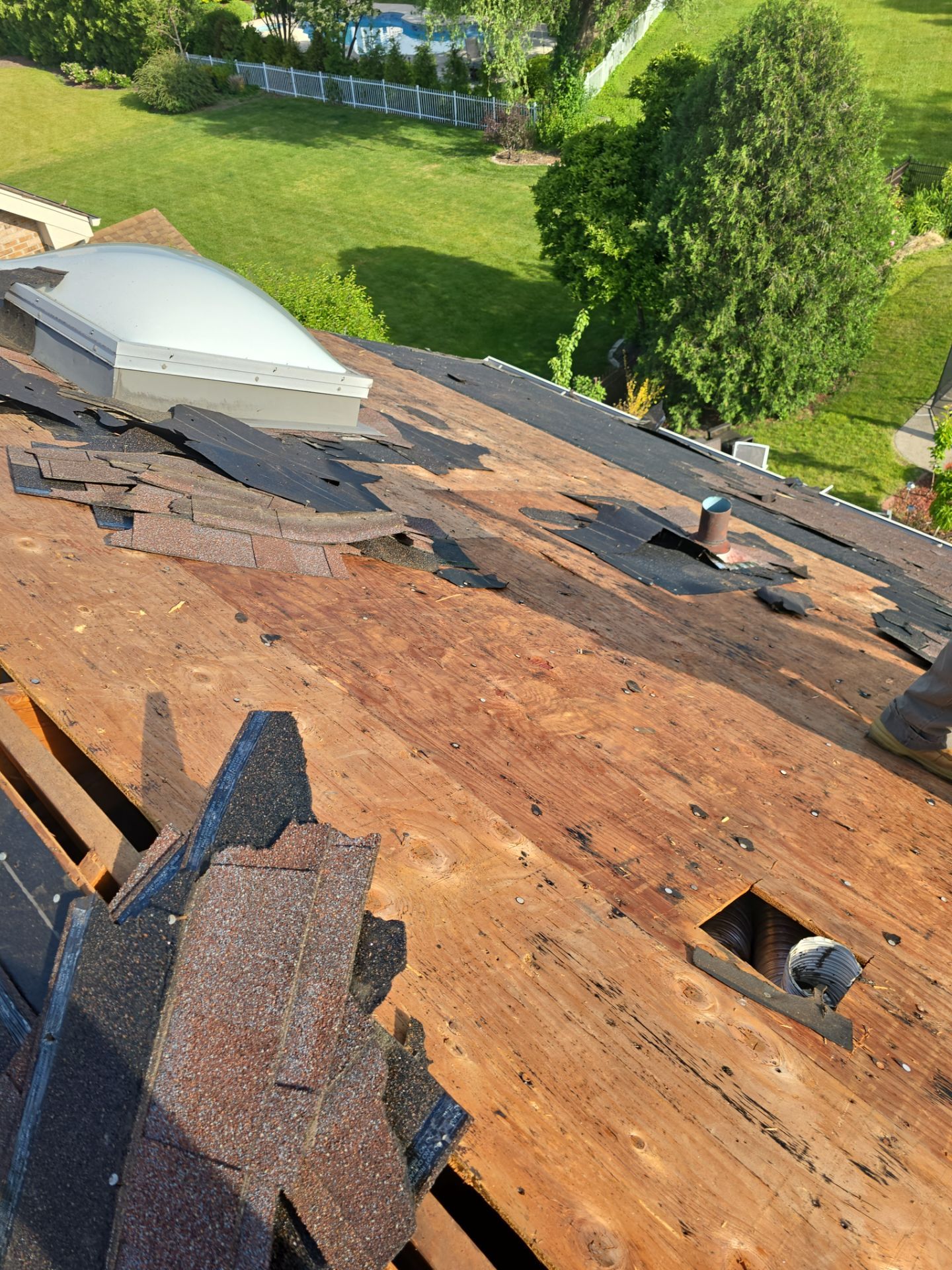 Oak Brook Architectural Shingle Roof Replacement and Velux Skylight Upgrade by Roof One