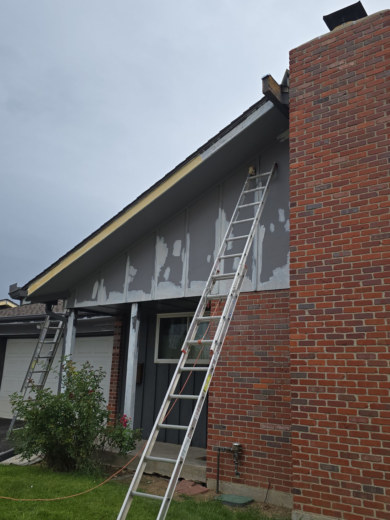 Restoring Beauty: Casa Blanca Makeover for This Duplex by J&M Painting LLC