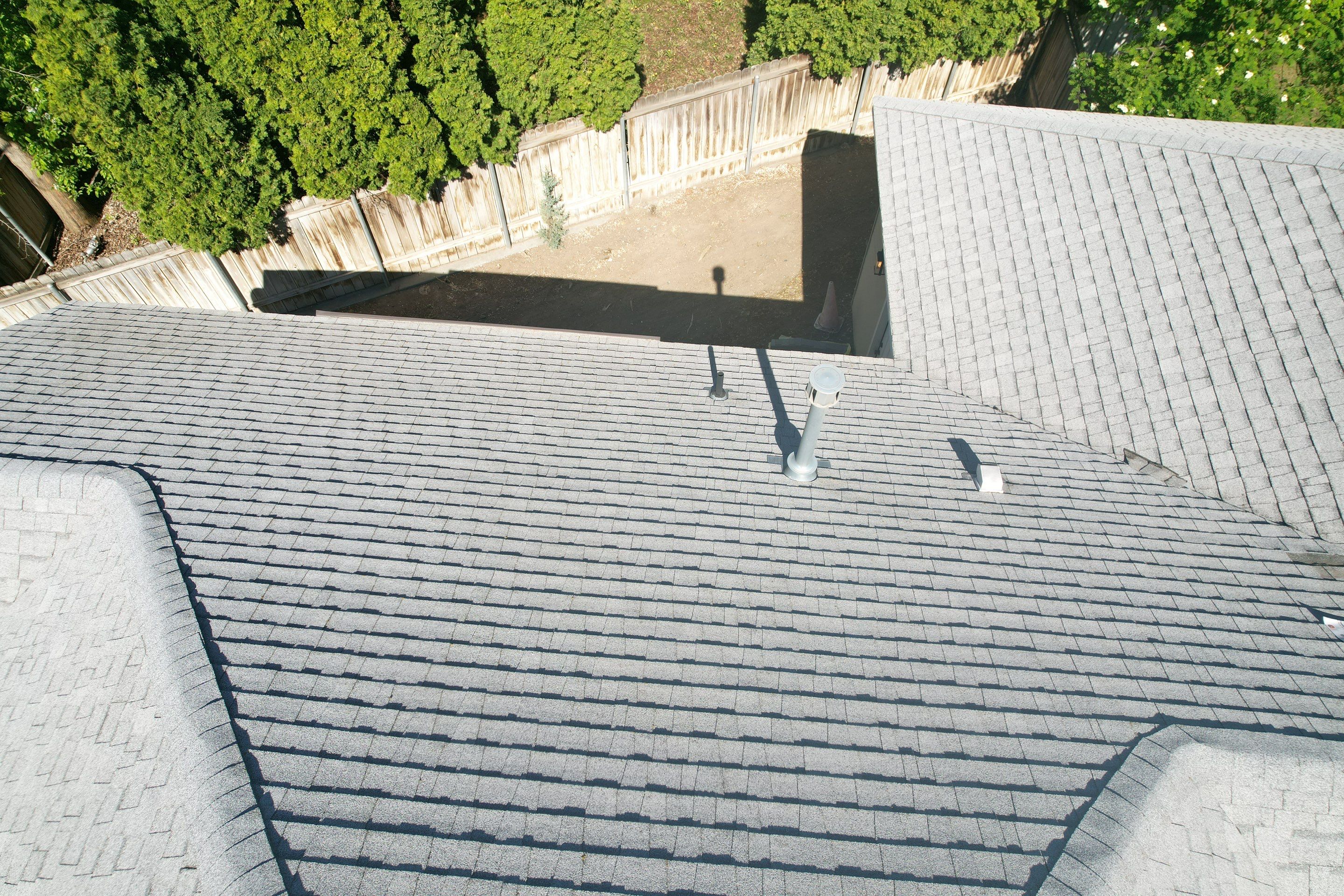 Residential Roof Replacement and Architectural Shingle Installation in Richland by Alpine Roofing