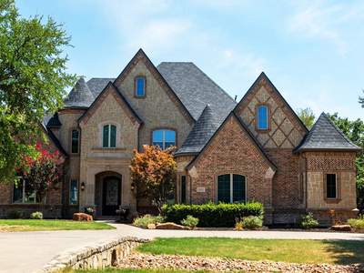 Residential Roofing Installation using GAF HDZ Shingles