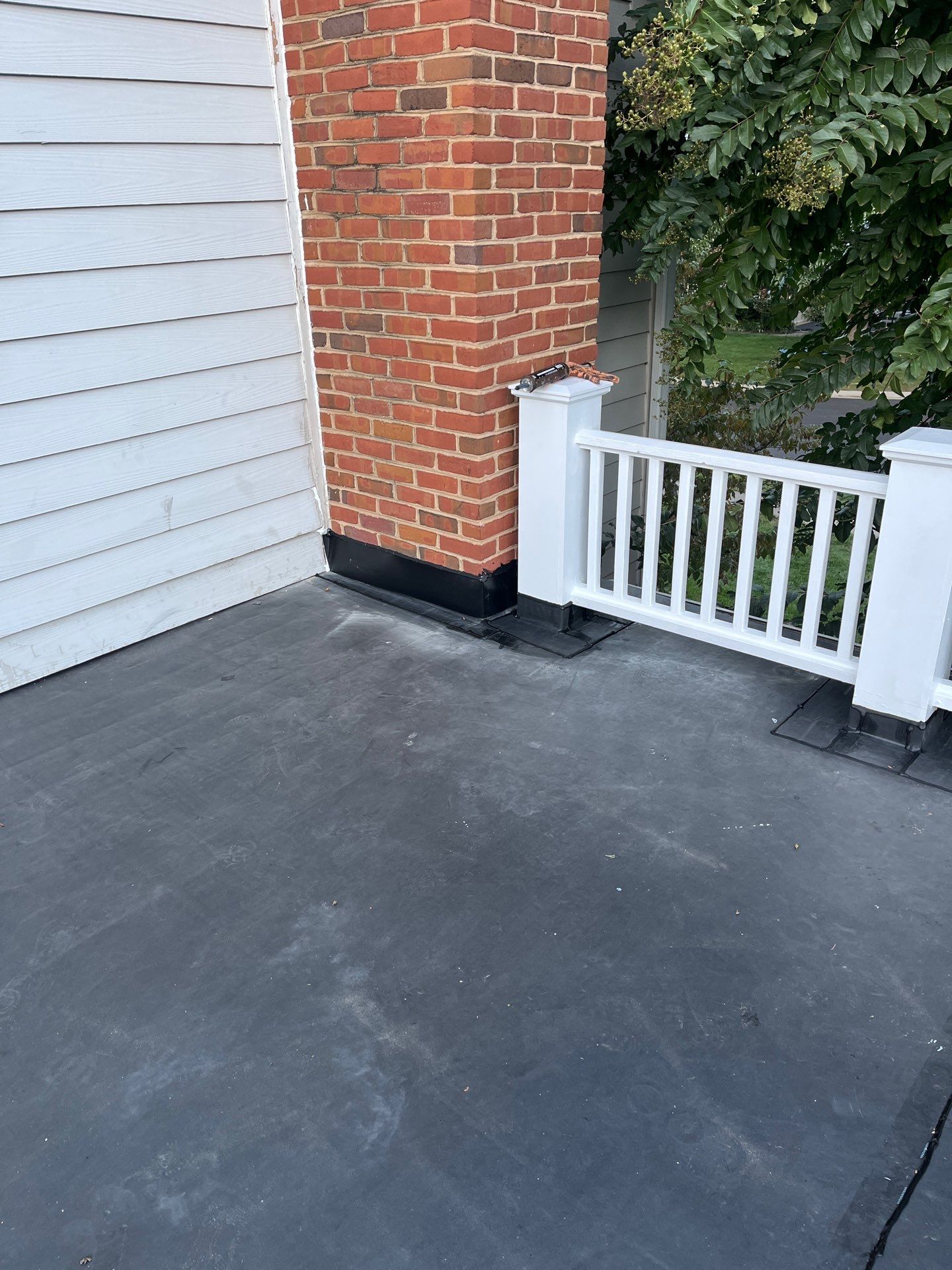 McLean - Residential Flat Roof Replacement with Carlisle Syntec EPDM by RM Banning, Inc.