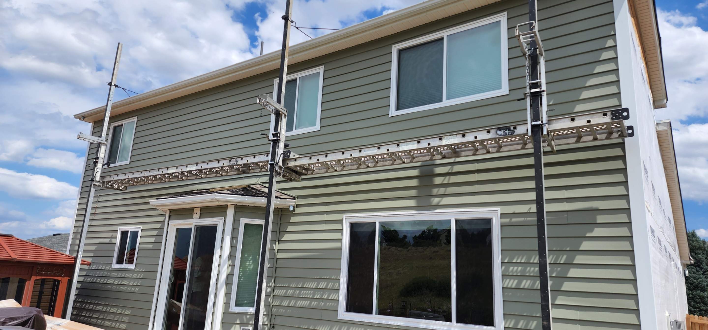 Roxbough! Upgrade that Vinyl Siding to Crane Insulated Vinyl Siding by 1st choice windows and siding