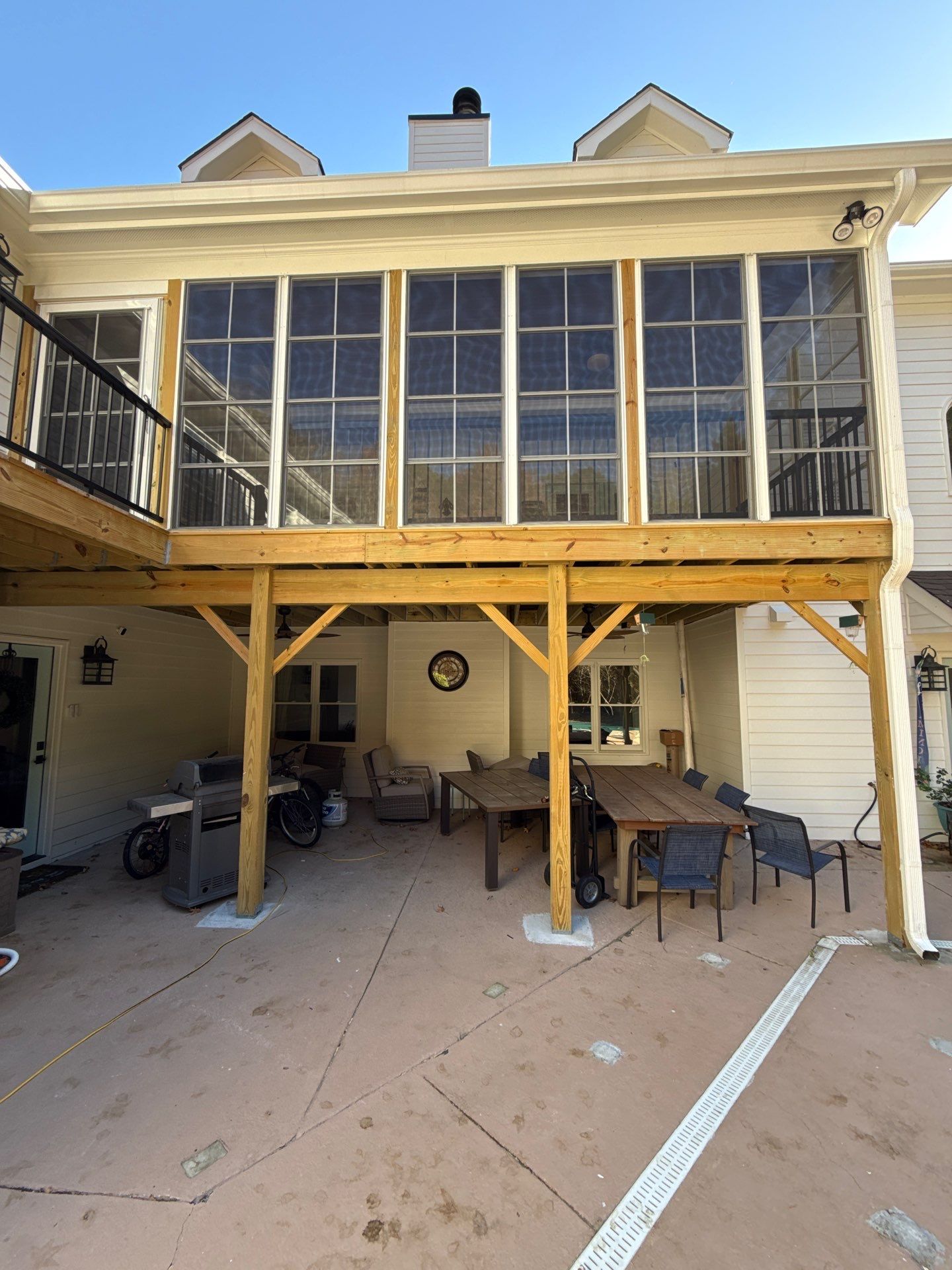 Elevated Deck and Screened-In Porch Replacement in Powder Springs by Swift Home Renovations