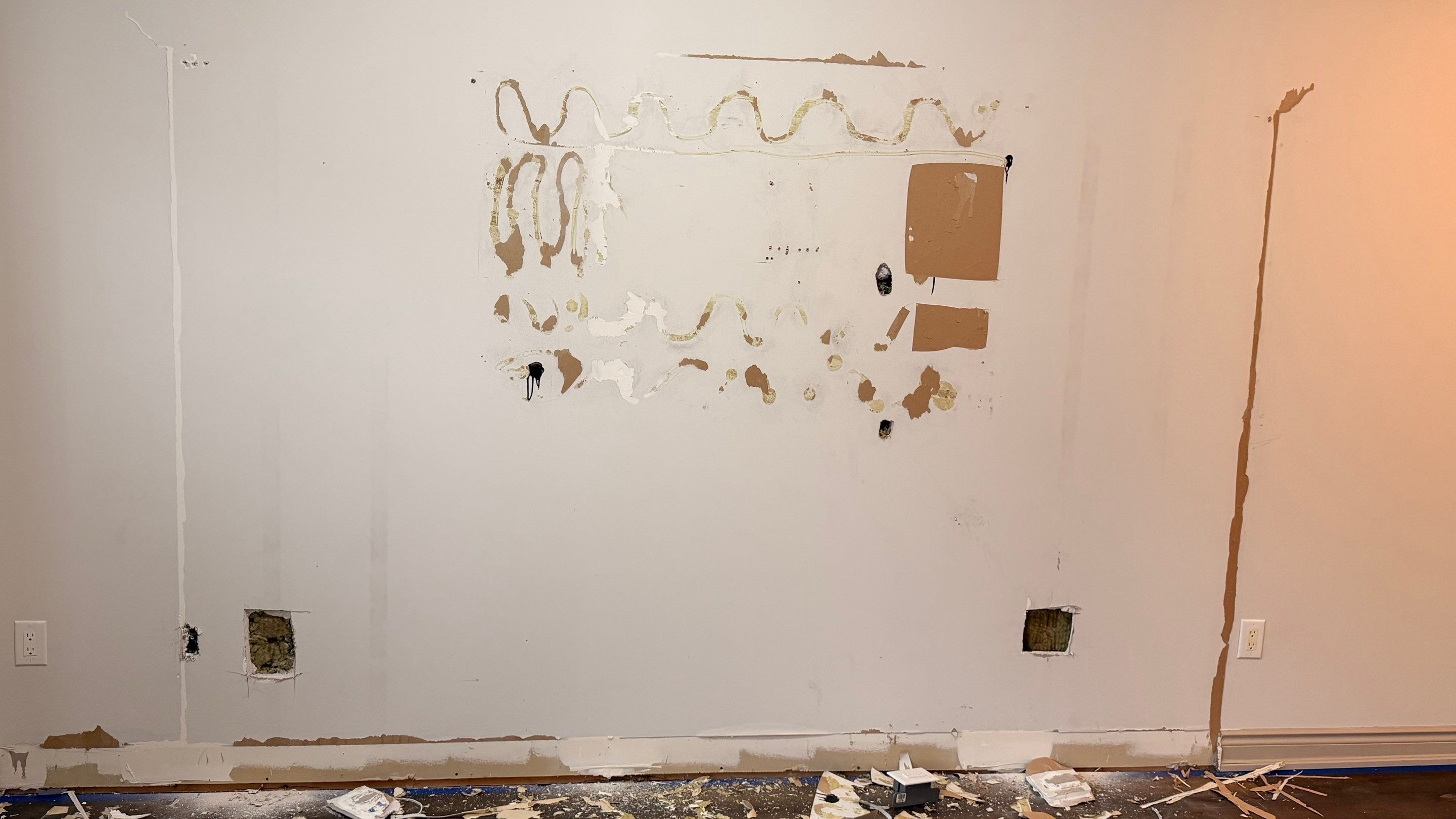 WALLS AND STUCCO CEILING by GTA HOME PAINTING